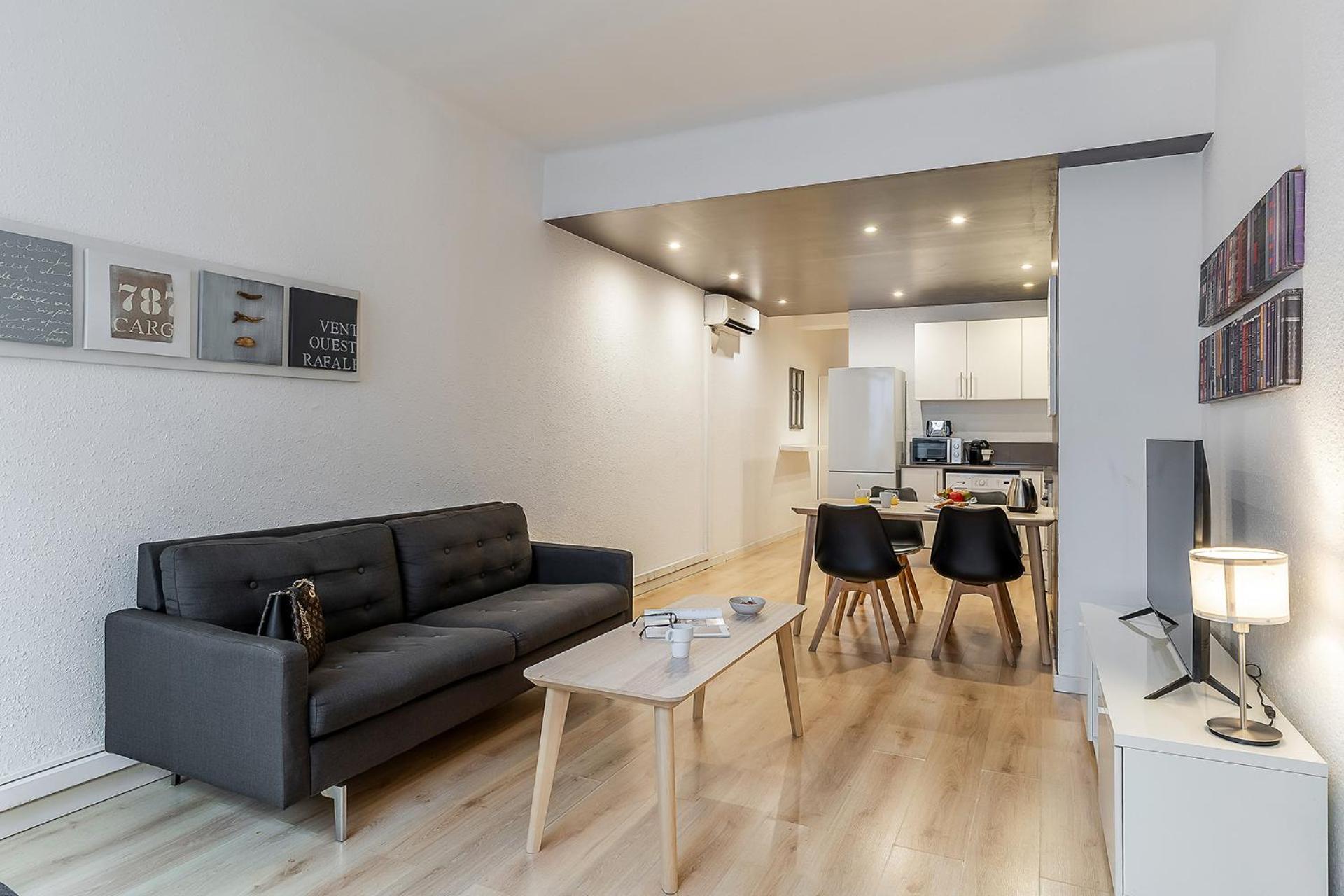 1690 - Ab Eixample Rossello Apartment *