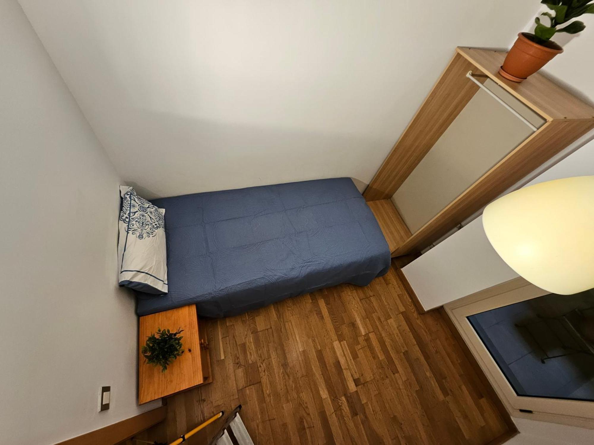 Apartment Near Ramblas 3 Flat Min 32 Days Parking Optional *