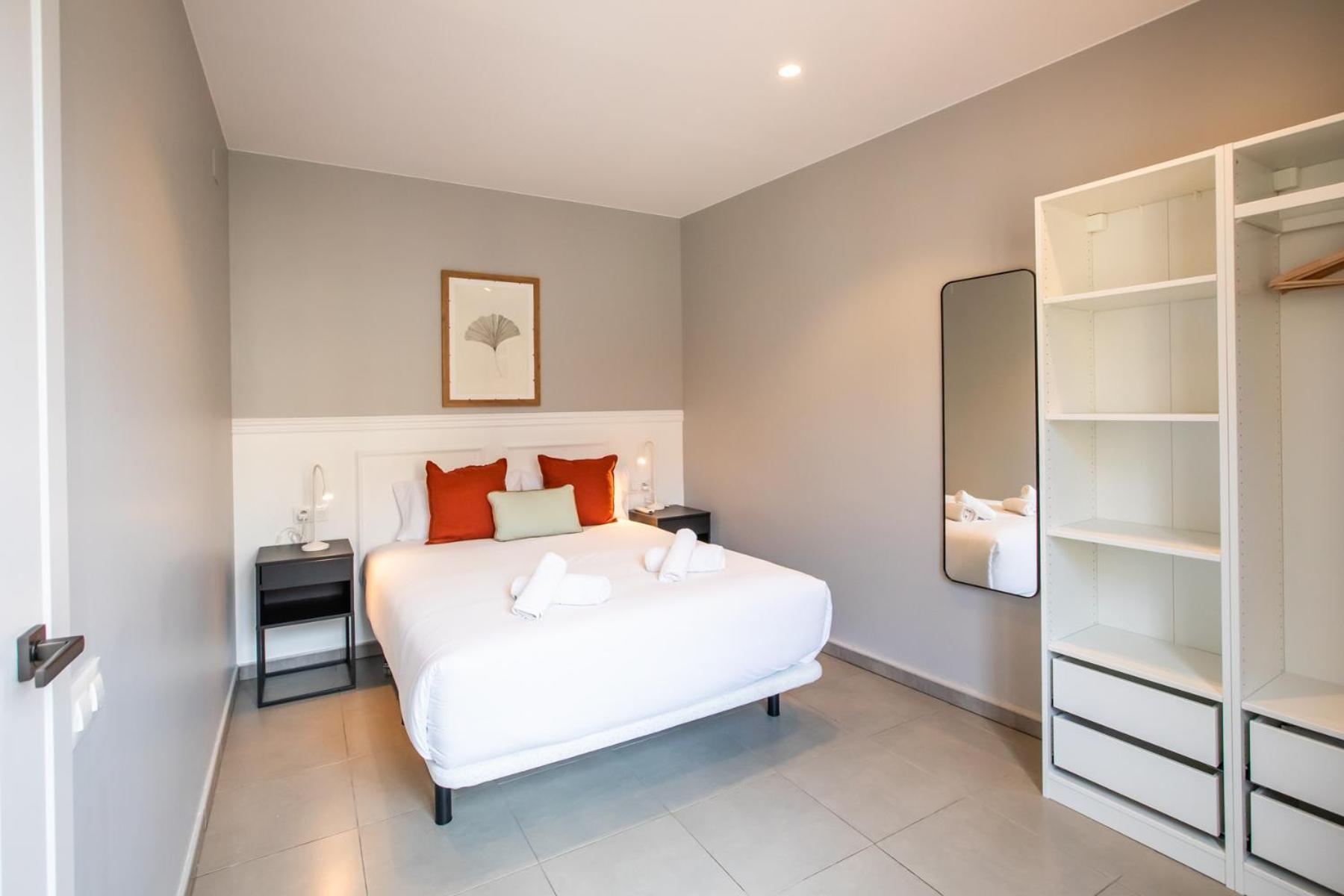 21mal1089-magnific Near Sagrada Familia * Barcelona