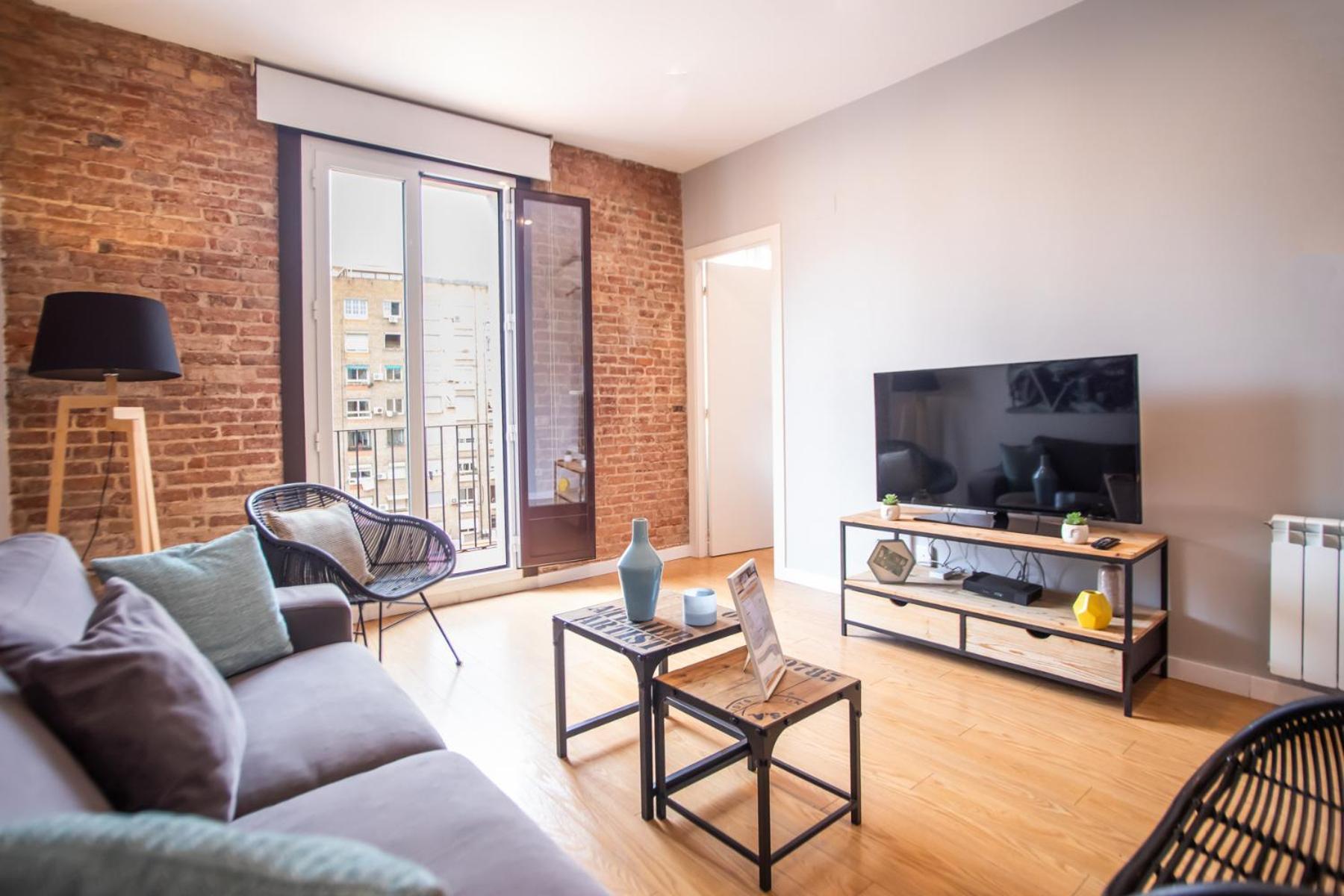 44mal1084- Bright 2br Apartamento *