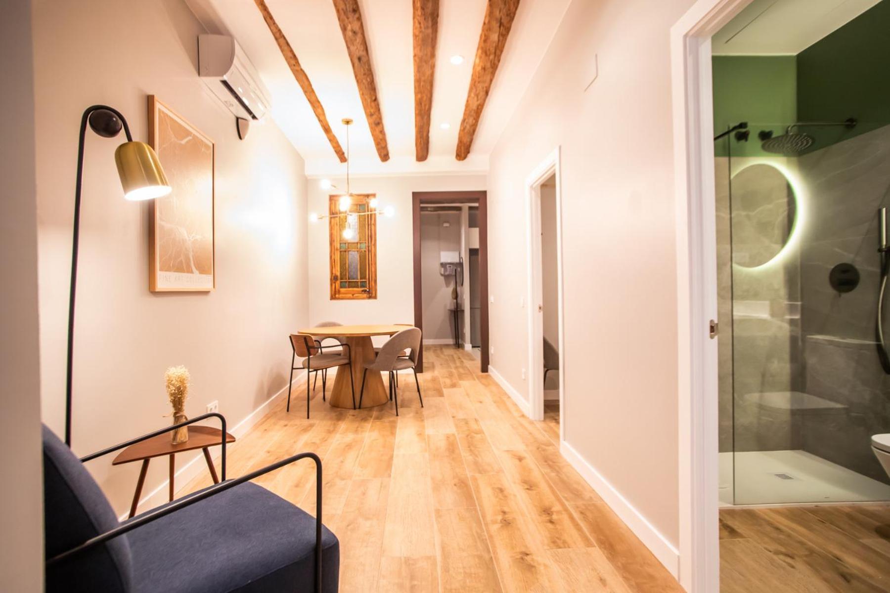 P3mal1076- Beautiful 2br Newly Refurbished Appartement *