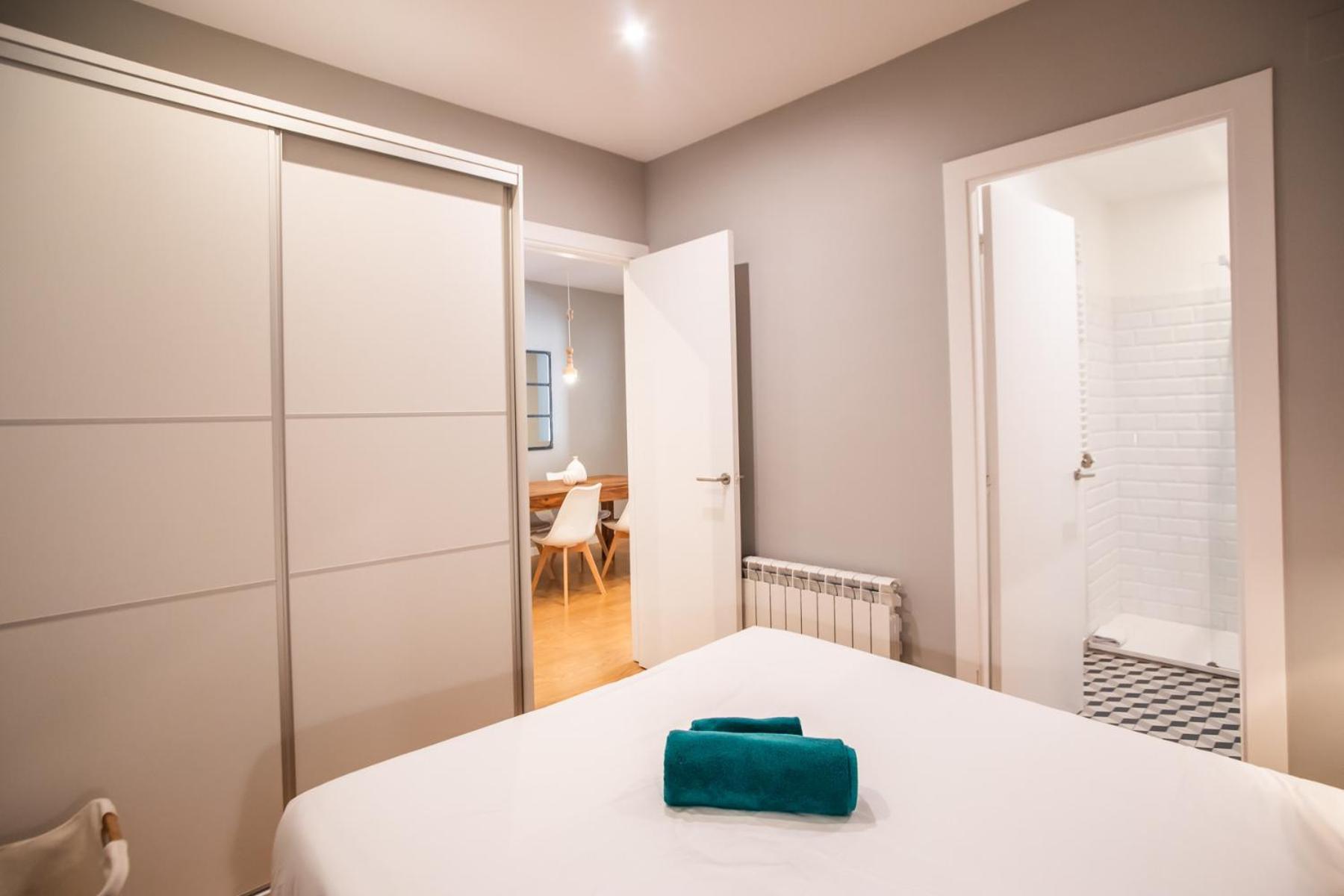 24mal1073-marvellous 2br Flat Near Sagrada Familia Apartment *
