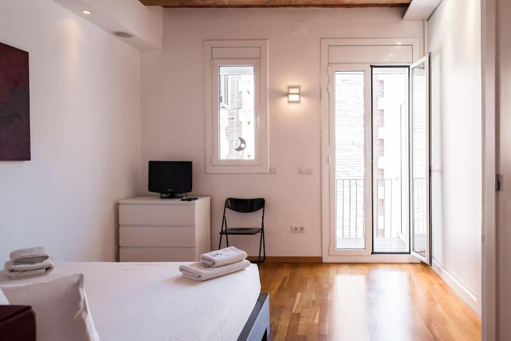 Moderno Y Autentico En El Corazon De Poble Sec Barcelona