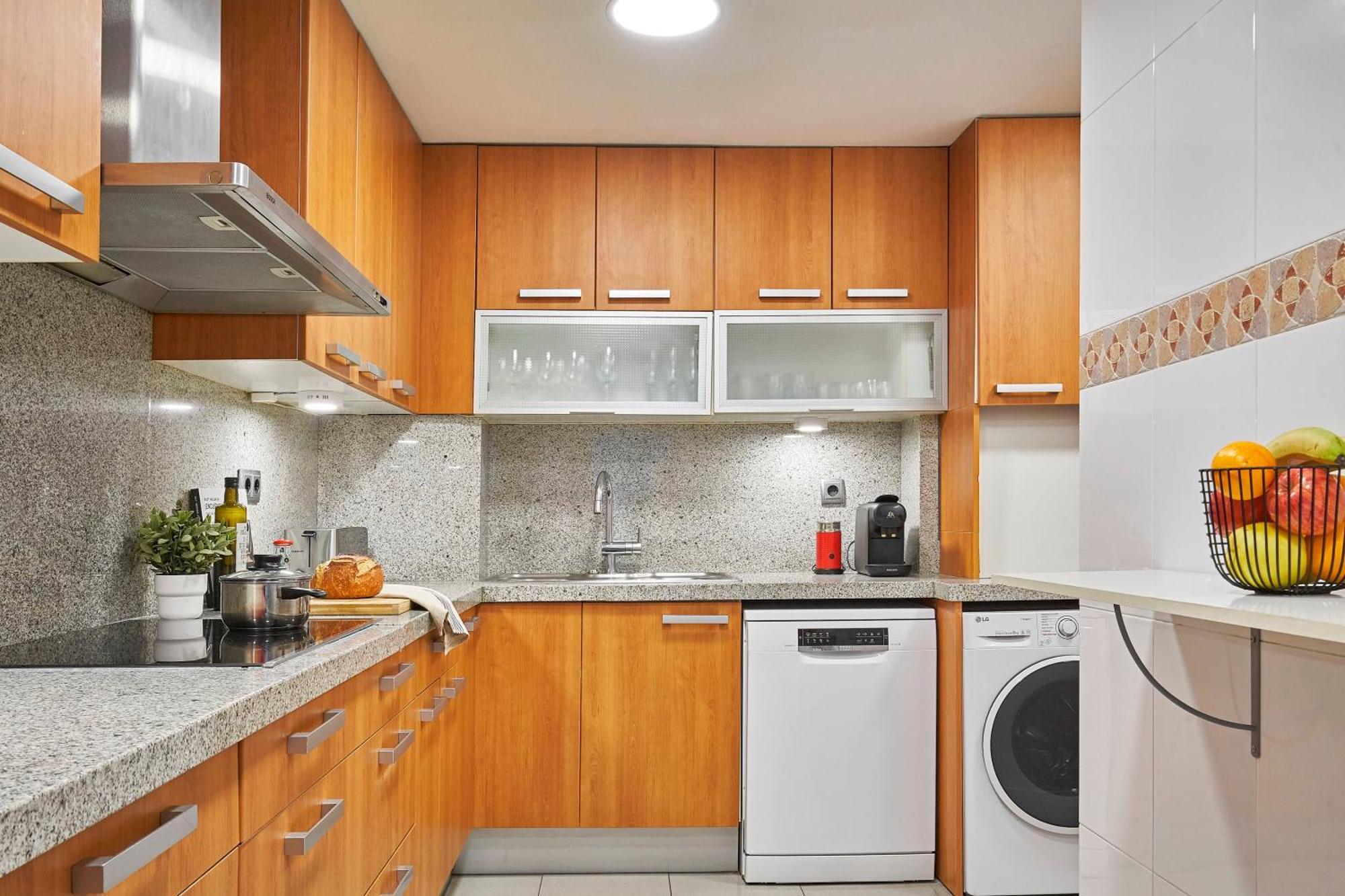 Apartment Local Life Near Sagrada Familia By Myrentalhost *