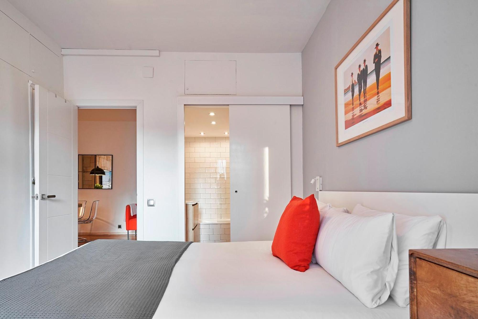 Apartment Local Life Near Sagrada Familia By Myrentalhost *