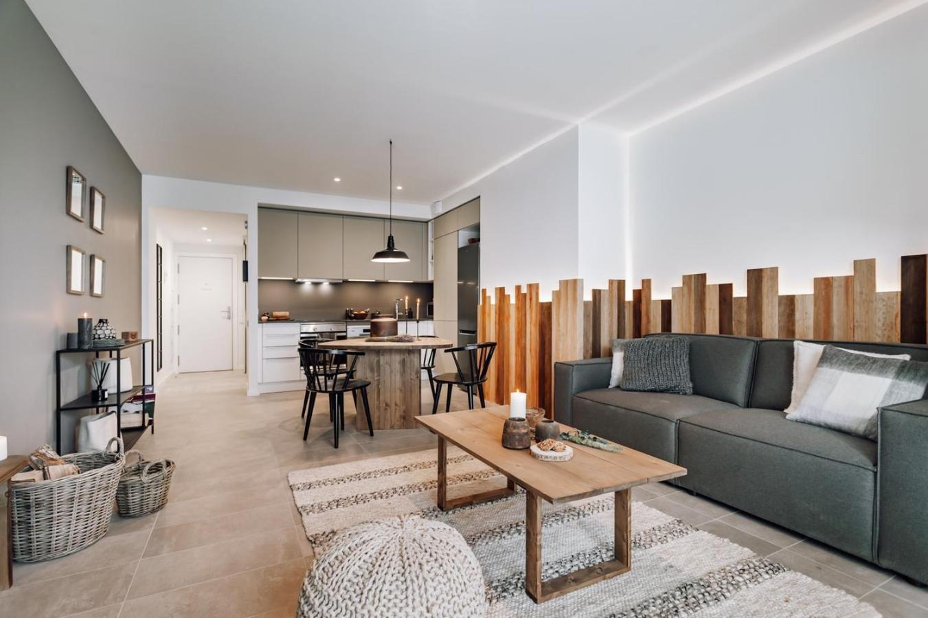 Taull - 3 Bedrooms In Eixample Esquerra Apartment *