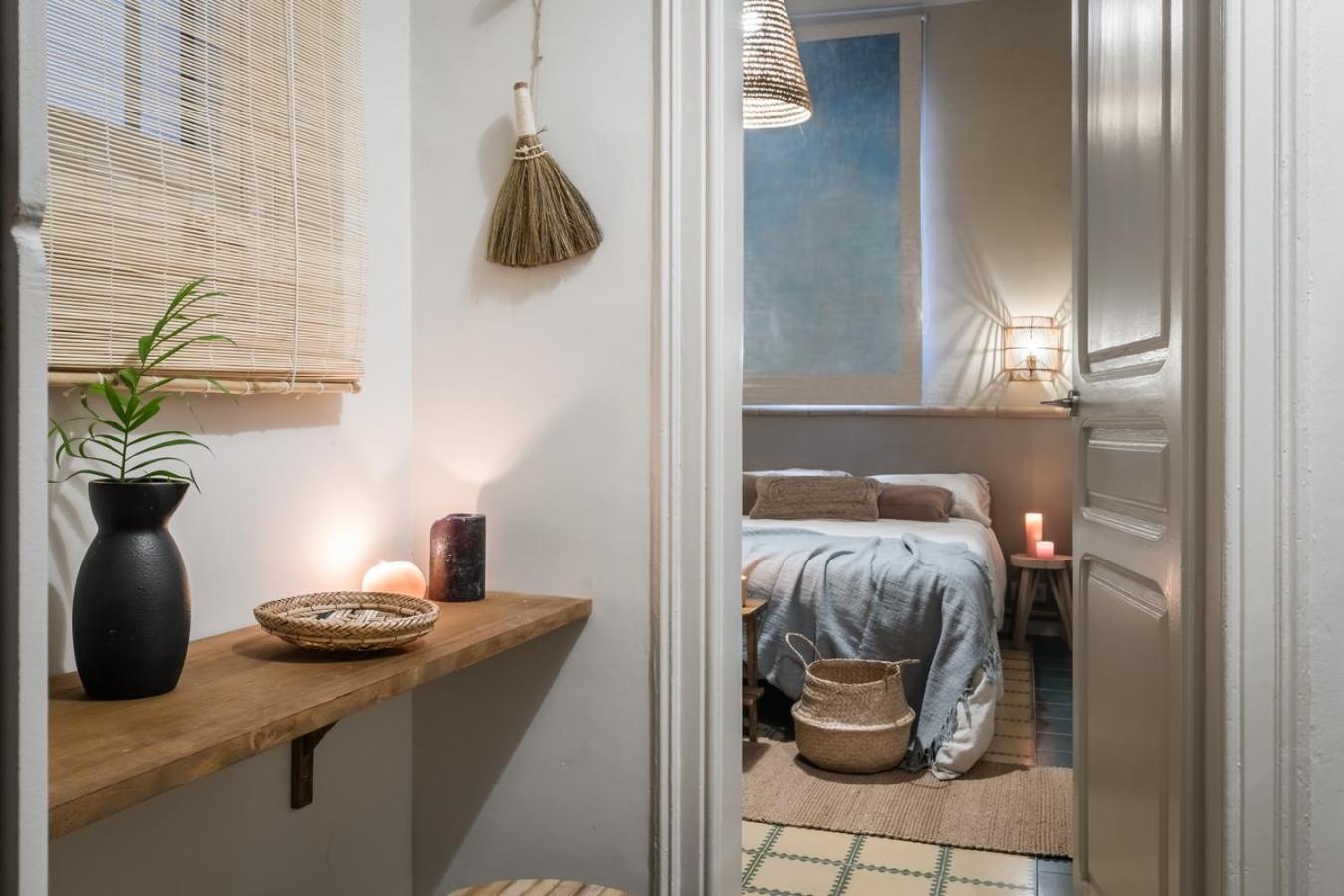 Apartment Tomini - 2 Bedrooms In Eixample Esquerra Barcelona