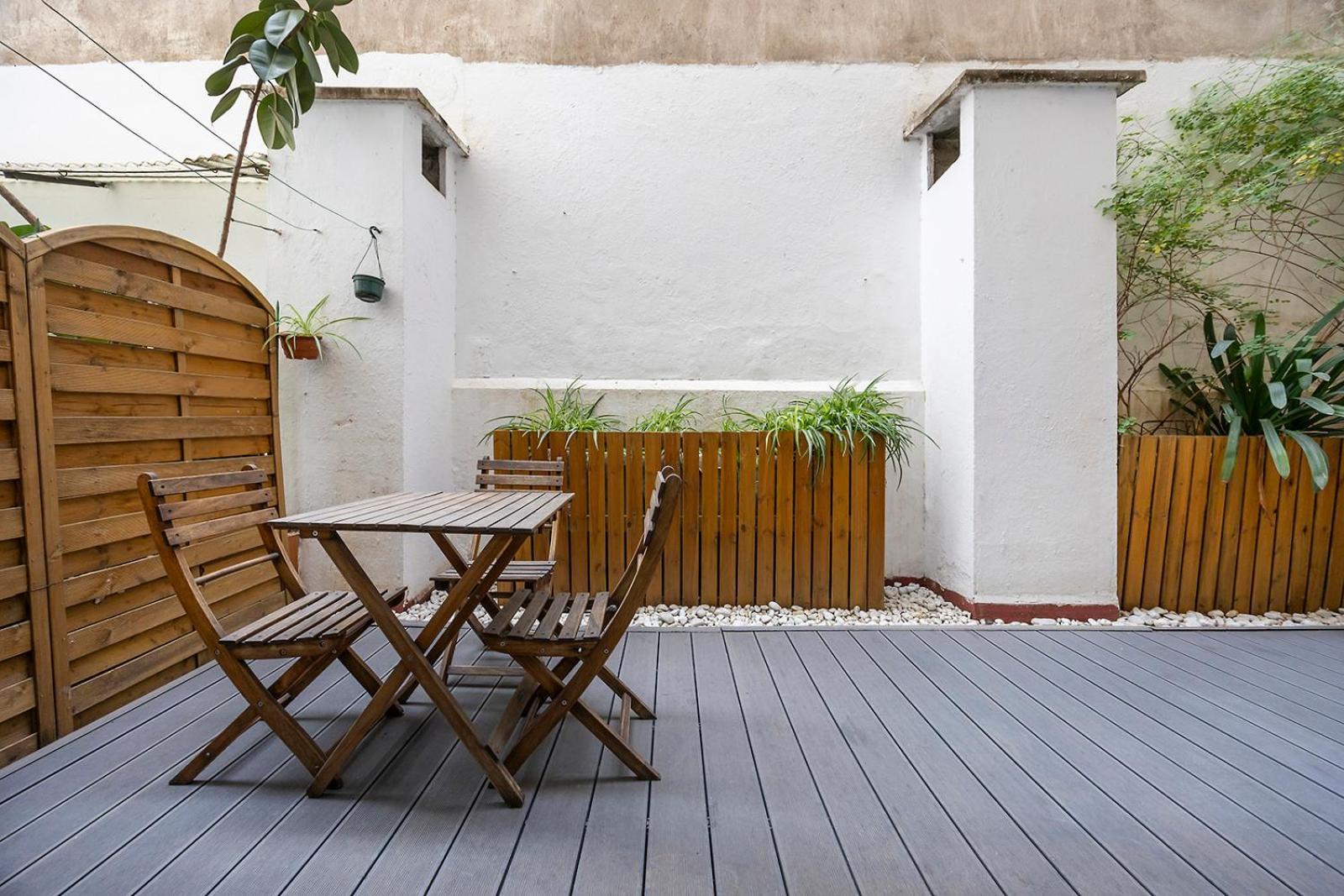 Cozy Terrace In Eixample * Barcelona