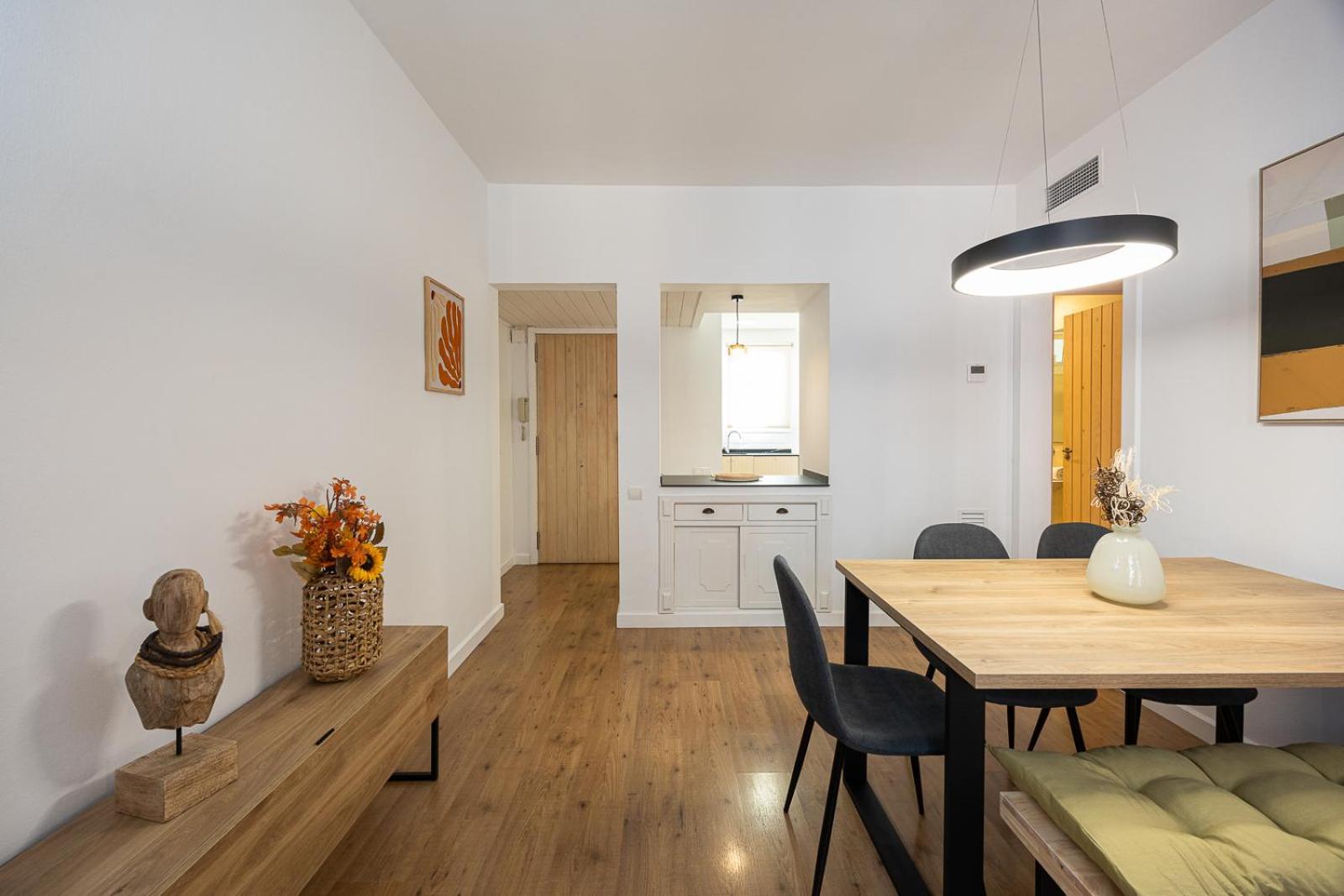 Charming 2br In Trendy Gracia Apartment