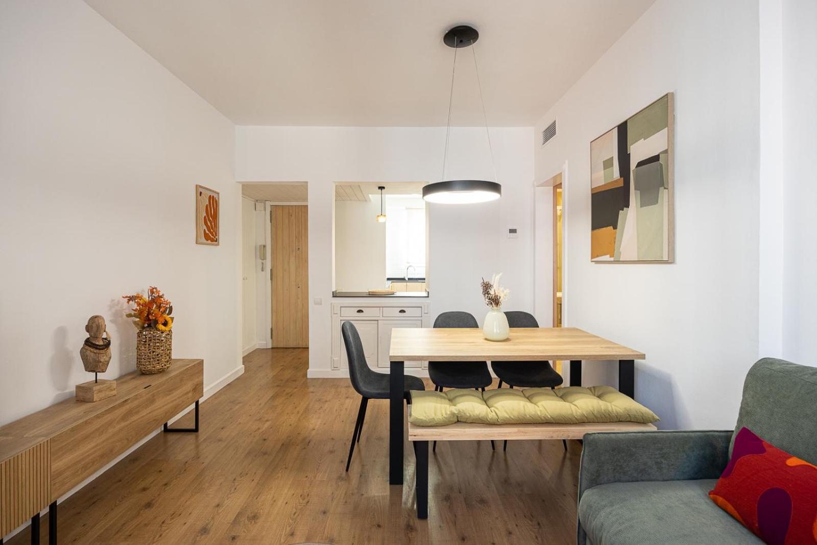 Charming 2br In Trendy Gracia Apartment *