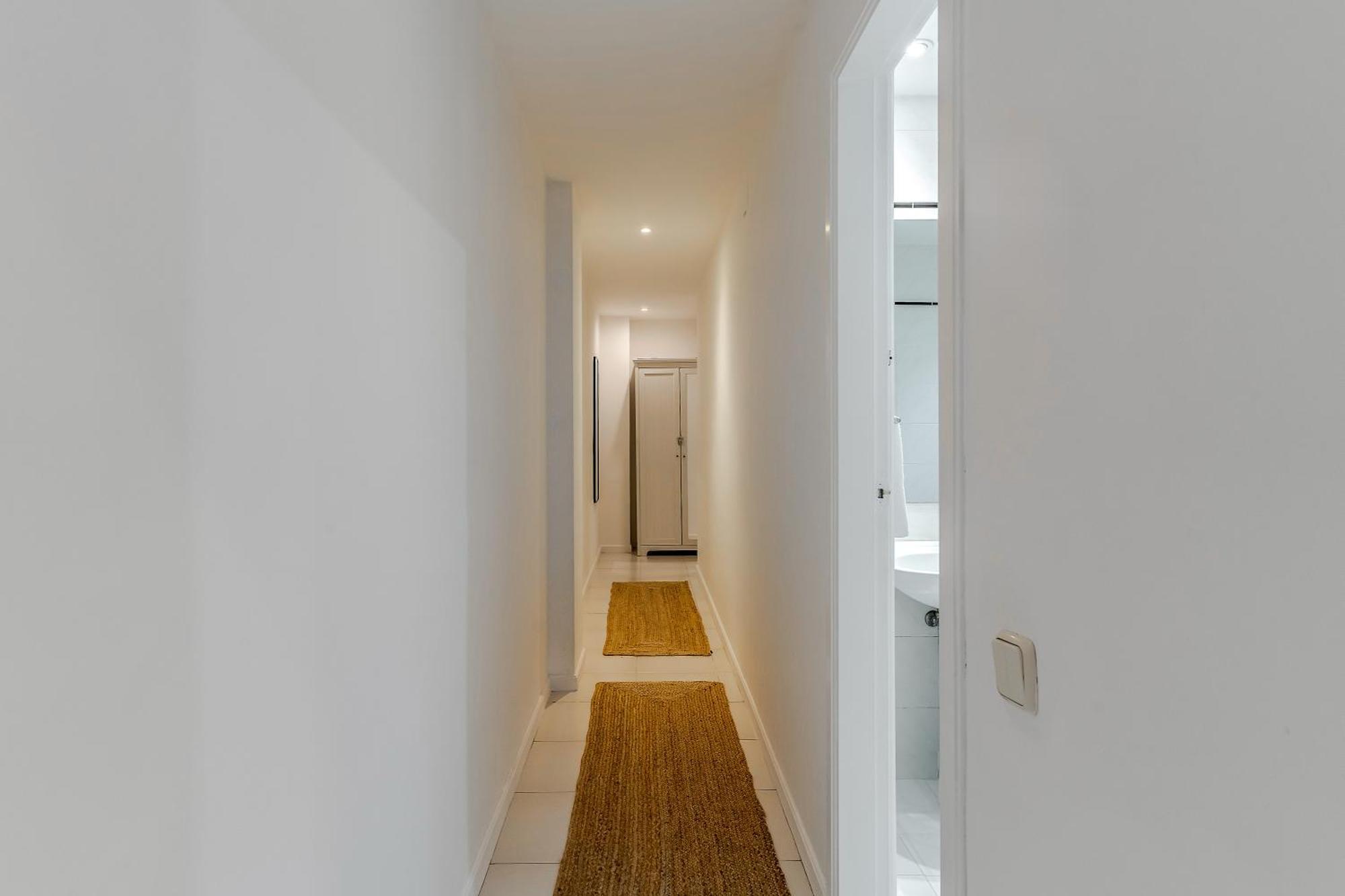 Canela Homes Ninot Apartment