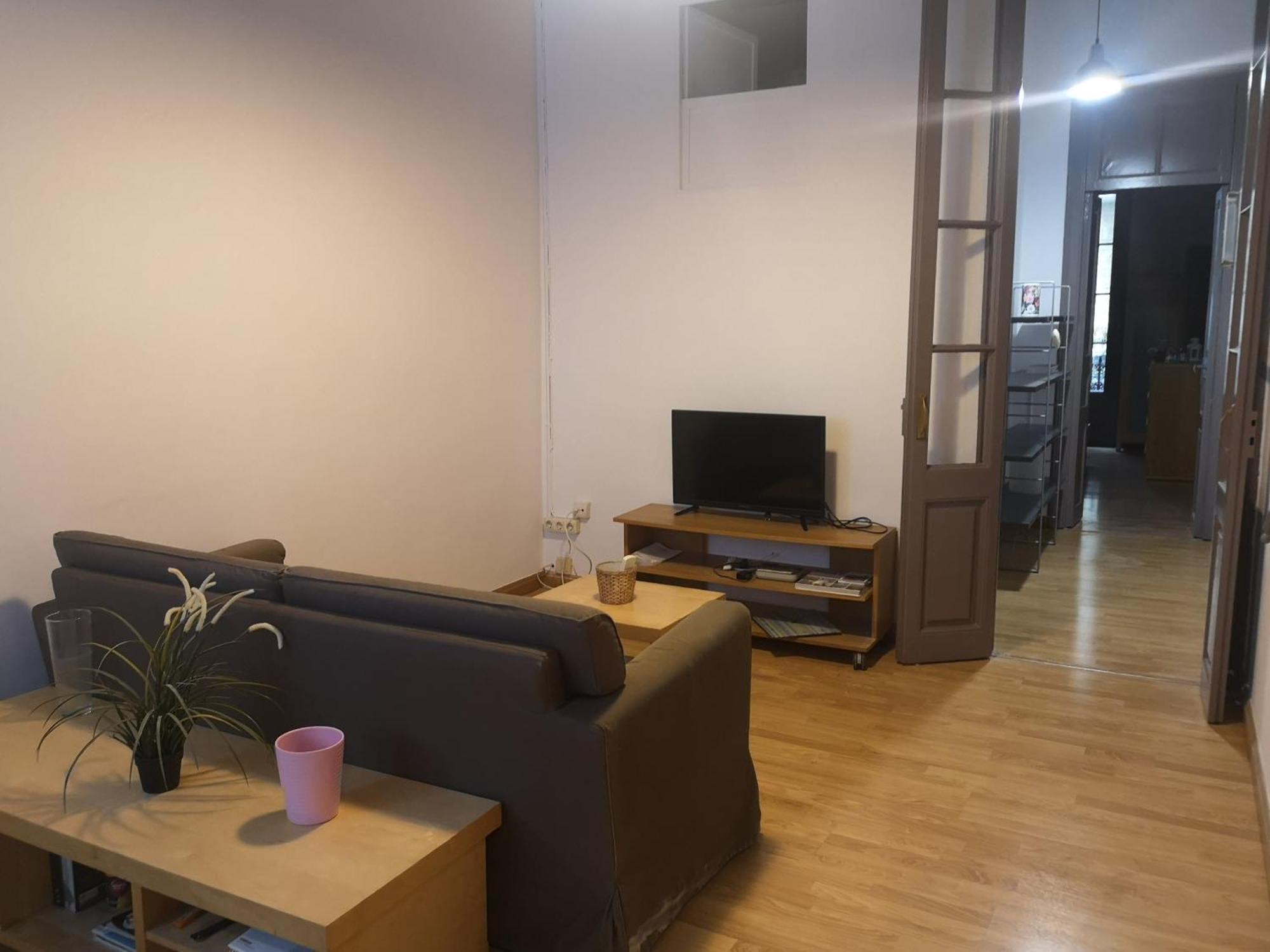 Aparteasy - Pure Gracia, Excellent Location Apartment