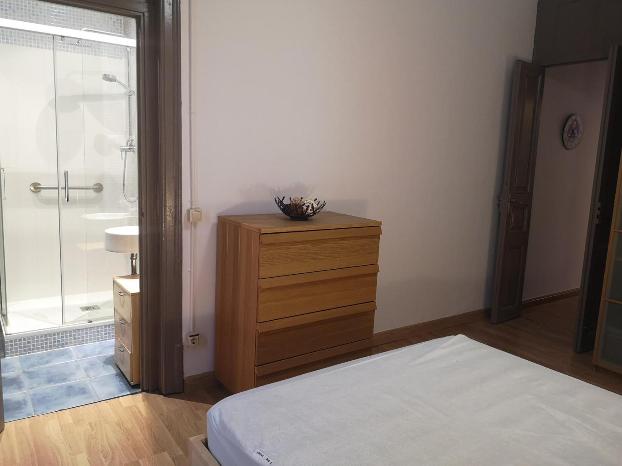 Aparteasy - Pure Gracia, Excellent Location Apartment Barcelona