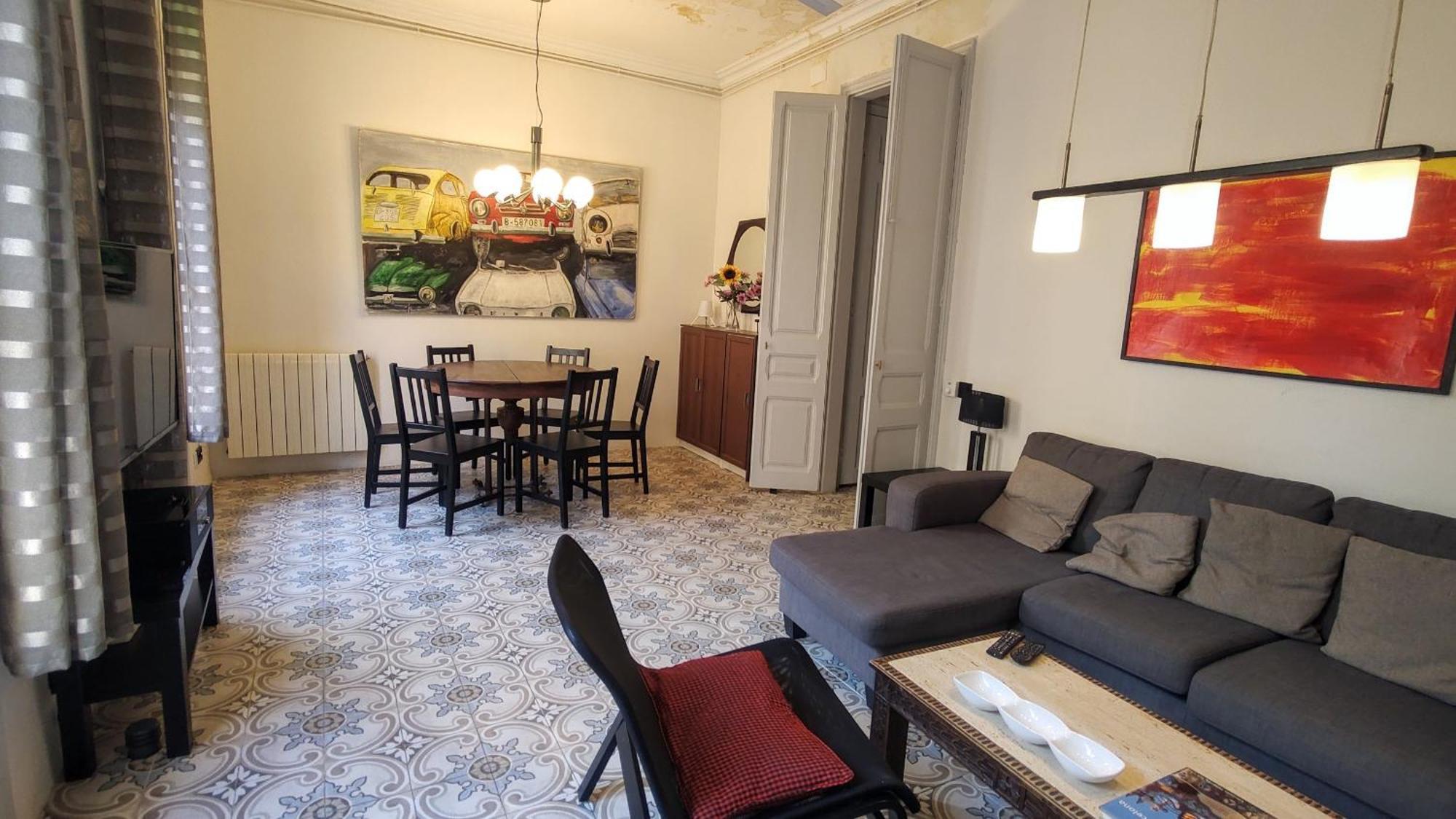 Spacious Aptmt Close To Pl Universidad And Pl Catalunya, 2,5 Bedrooms, Balcony, Heating, Elevator Min 31 Nights Apartment Barcelona