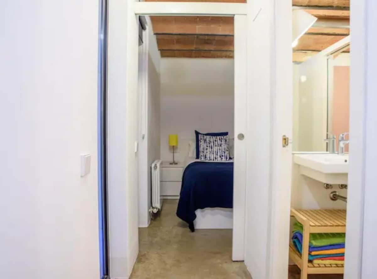 Ramblas Charming & Modern2br Loft In Gracia 10m Parcgueell Apartment Barcelona