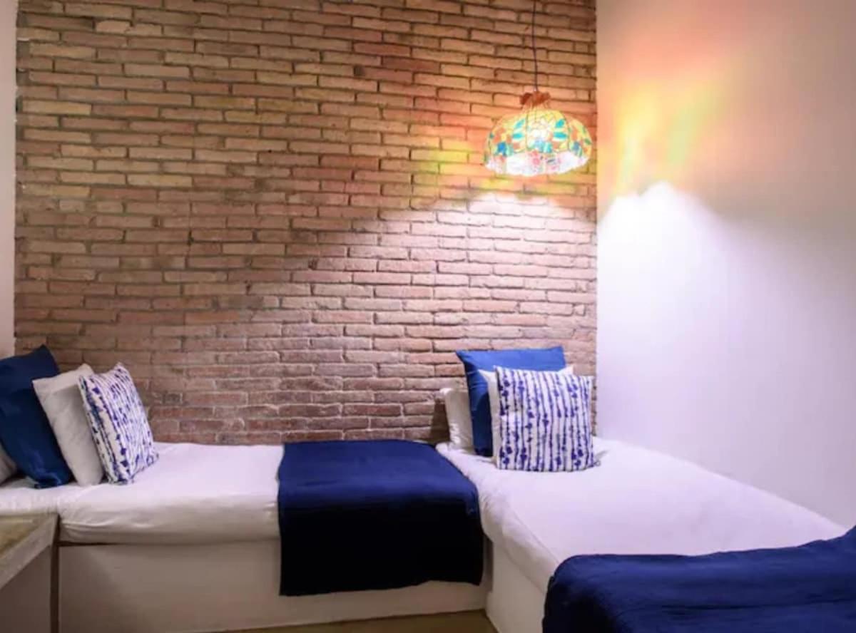 Ramblas Charming & Modern2br Loft In Gracia 10m Parcgueell Apartment Barcelona