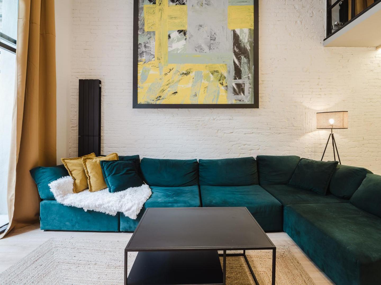 Luxury 2 Story Near Passeig De Gracia Apartment Barcelona