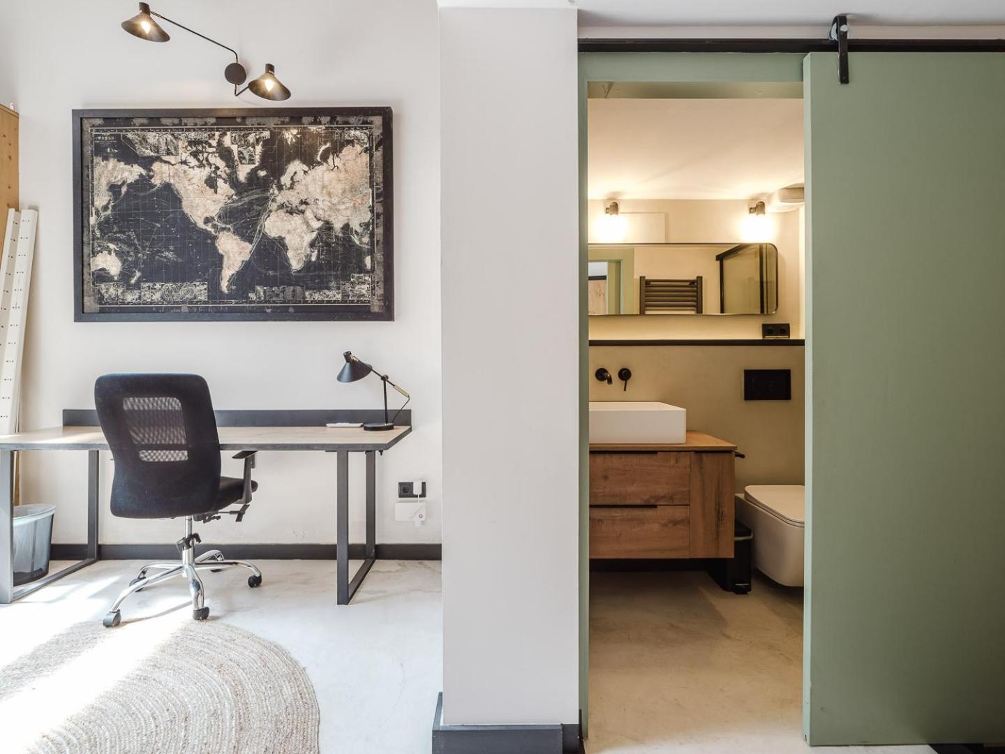 Luxury 2 Story Near Passeig De Gracia Apartment *