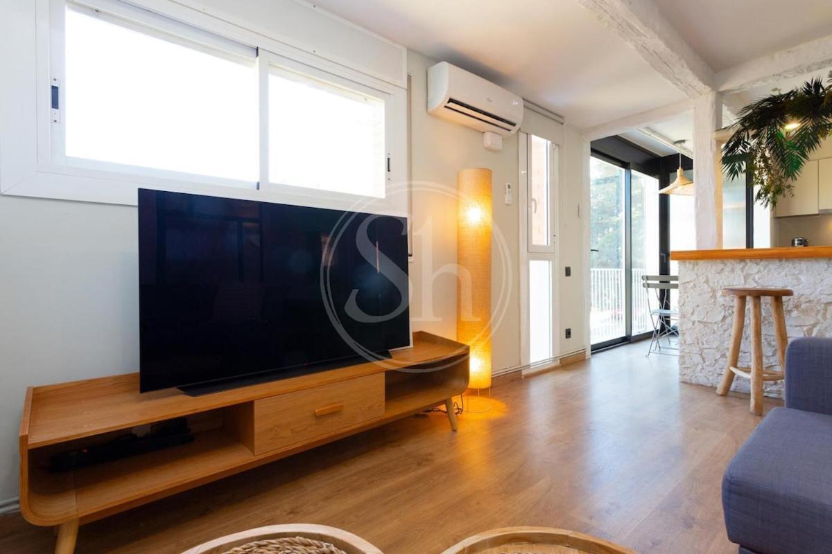Comodo Cerca De Park Gueell Apartment