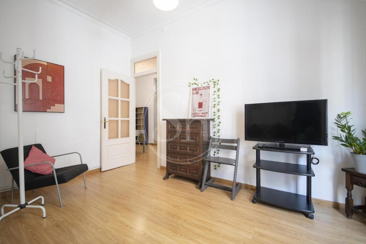 Bonito En Poble Sec Apartment