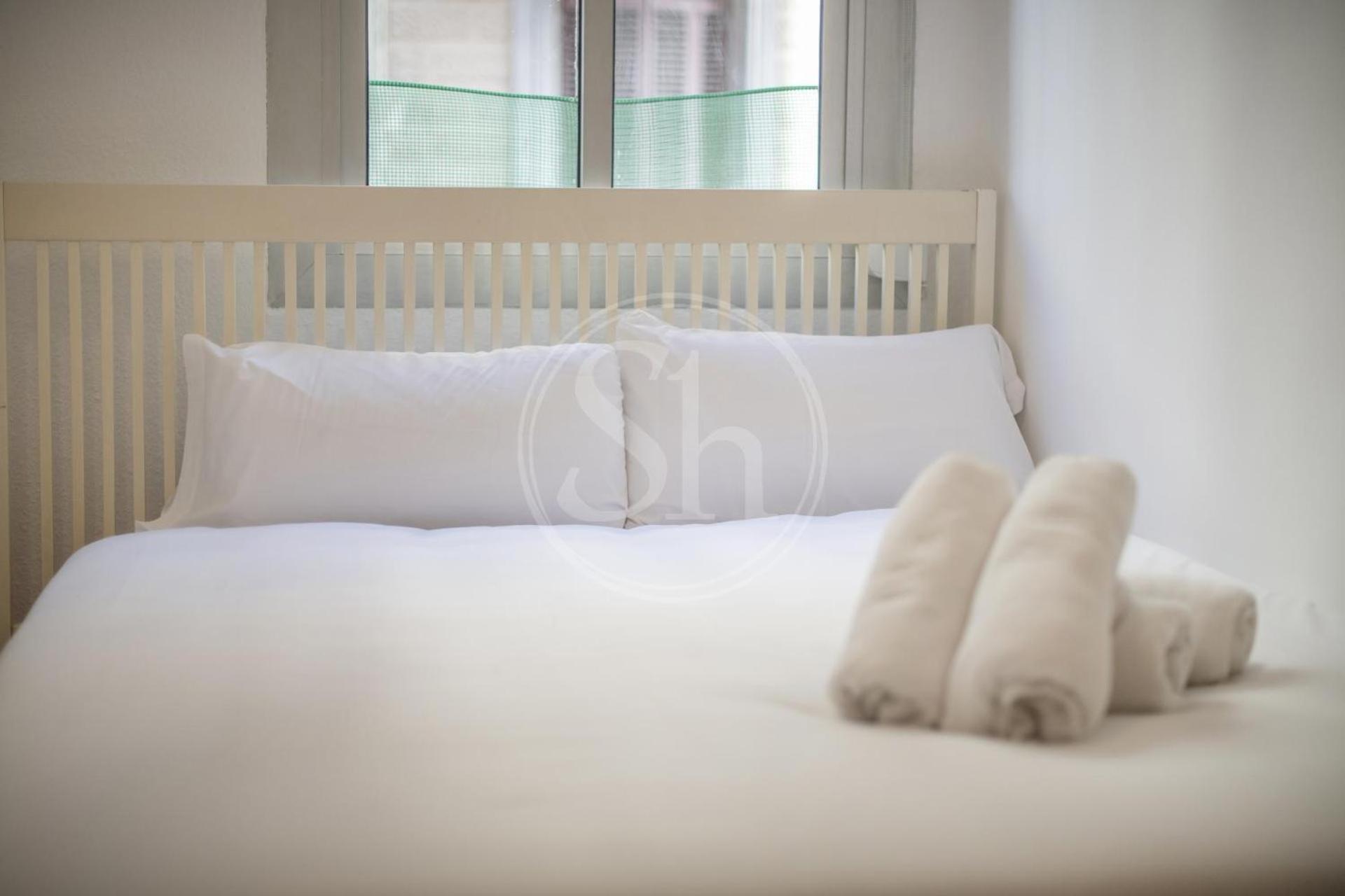 Bonito En Poble Sec Apartment Barcelona