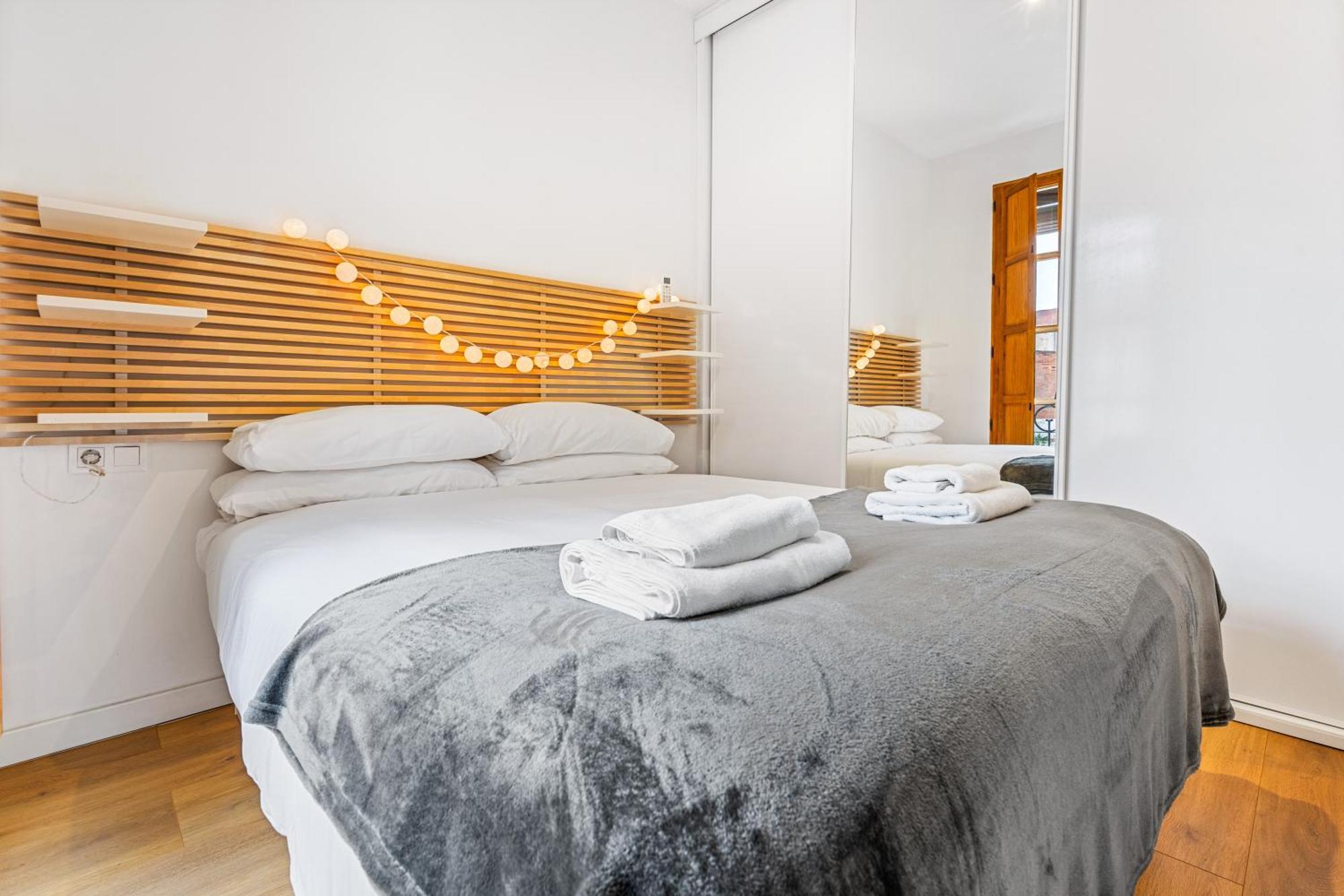 Elegance 2br With Rooftop Terrace Barcelona
