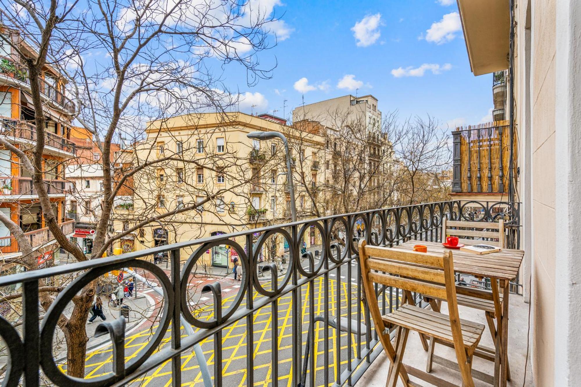 Apartment Elegance 2br With Rooftop Terrace