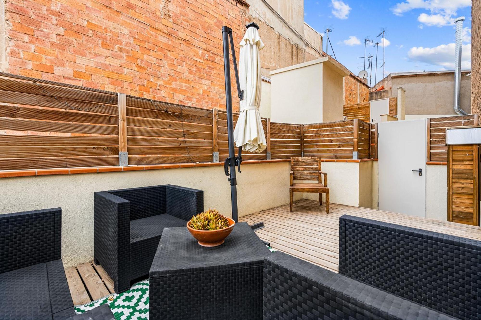 Apartment Elegance 2br With Rooftop Terrace