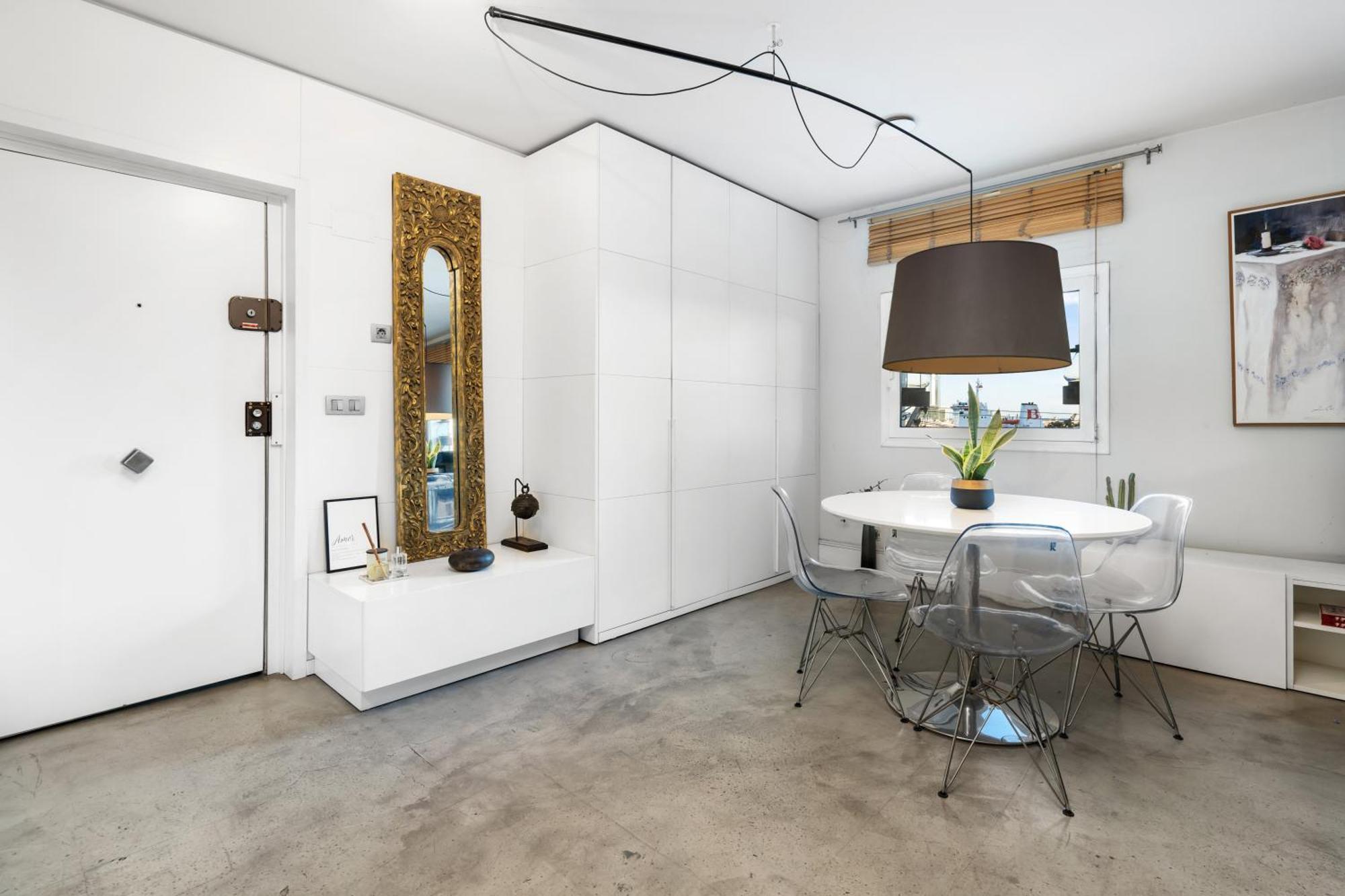 Apartment Bright Ferry Terminal & Ramblas *