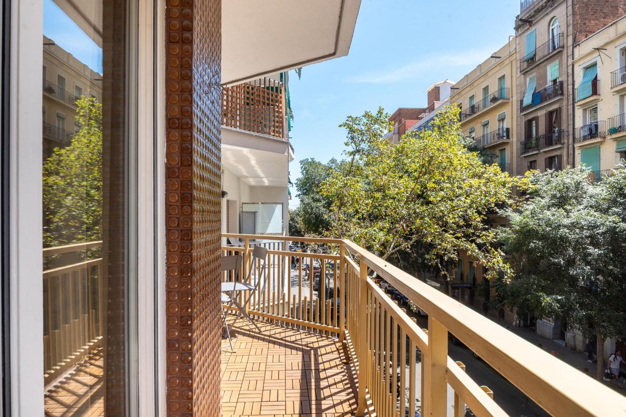 Spacious And Elegant Oasis In The Location * Barcelona