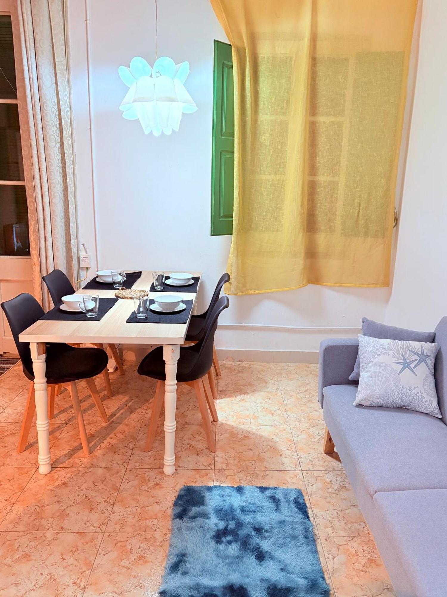 Apartment Amazing And Stylish Flat For 4 People With Breakfast Included 2 Blocks Away From Poblenou