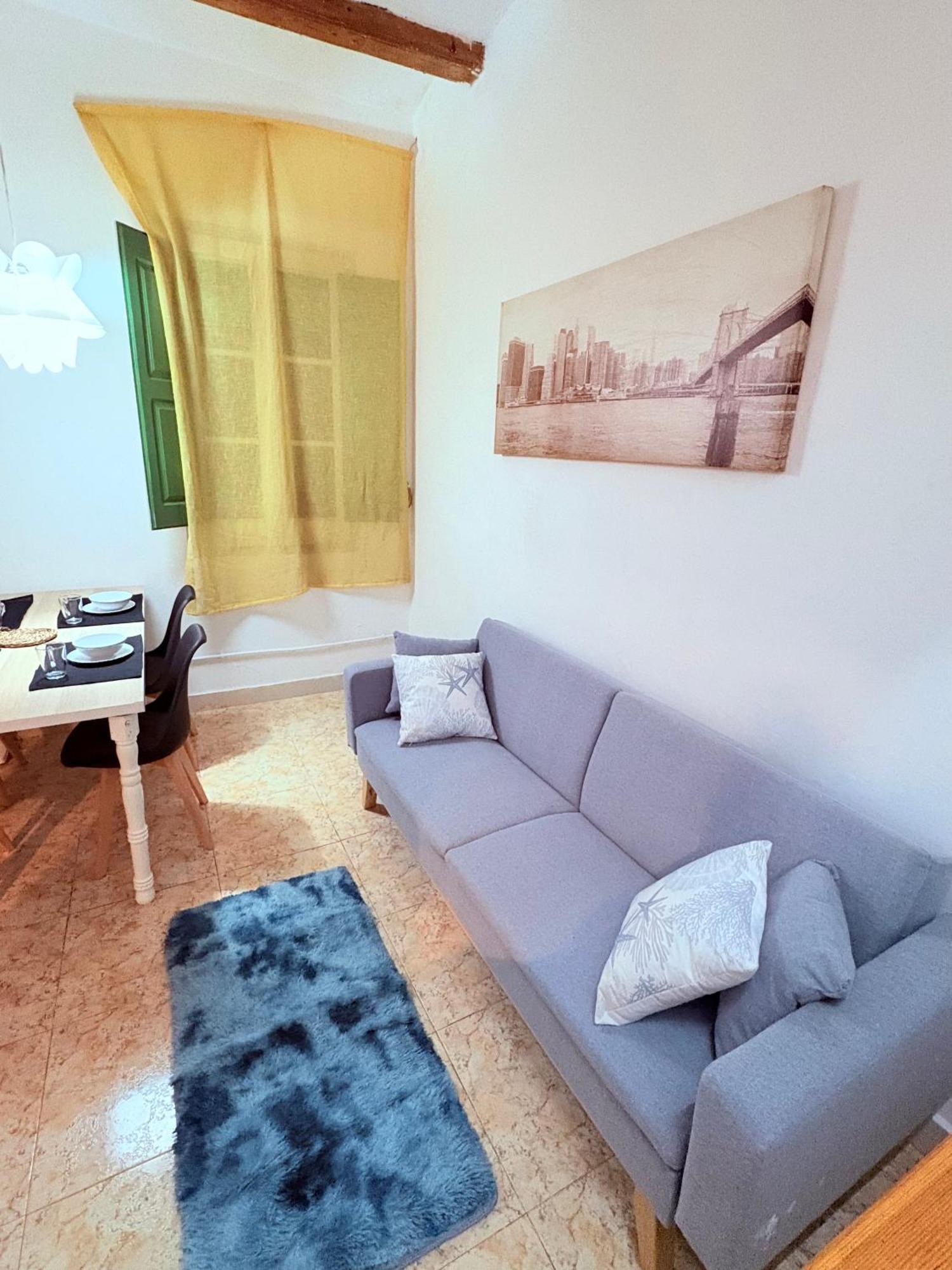 Amazing And Stylish Flat For 4 People With Breakfast Included 2 Blocks Away From Poblenou Apartment Barcelona