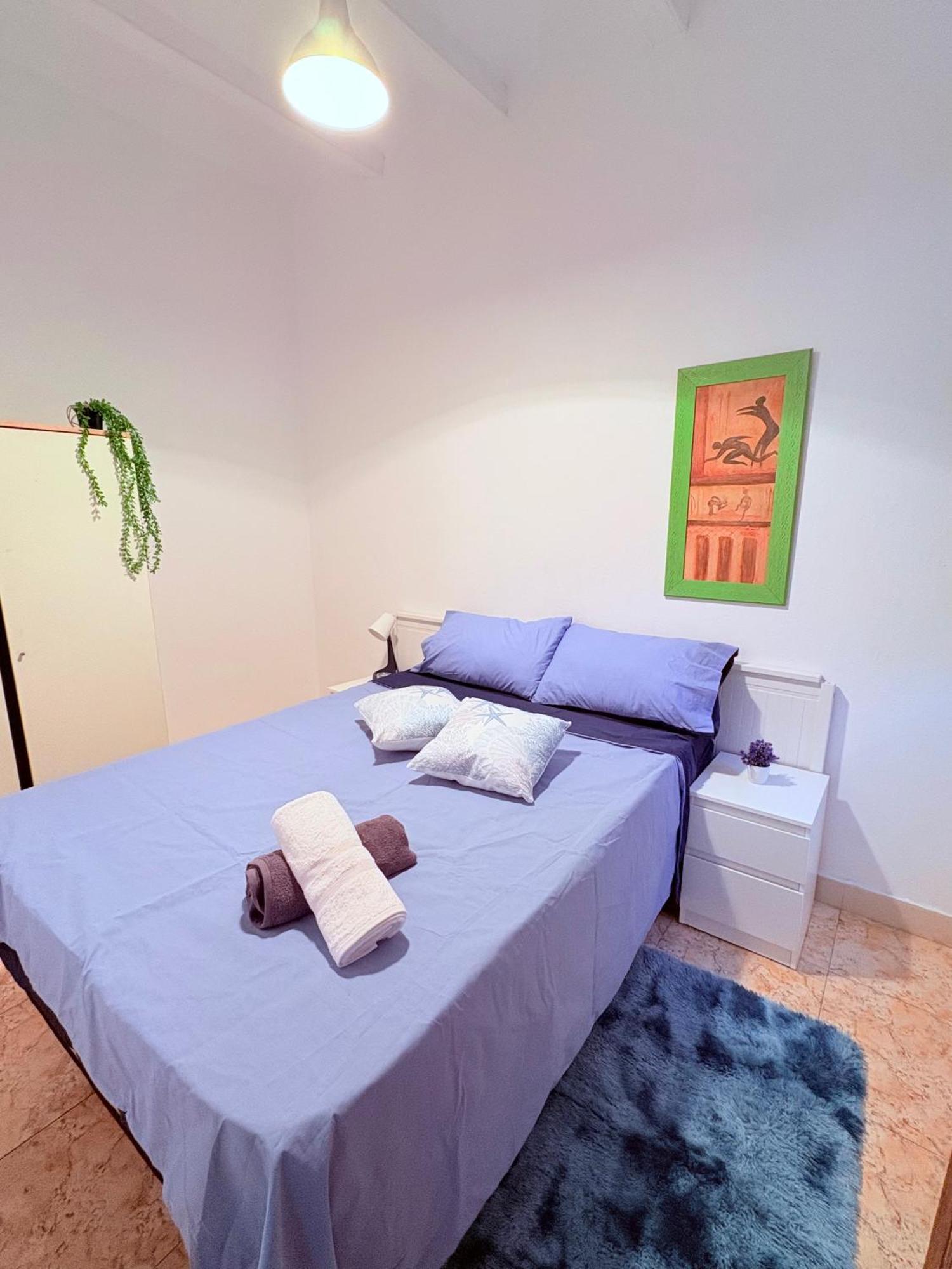 Amazing And Stylish Flat For 4 People With Breakfast Included 2 Blocks Away From Poblenou Apartment