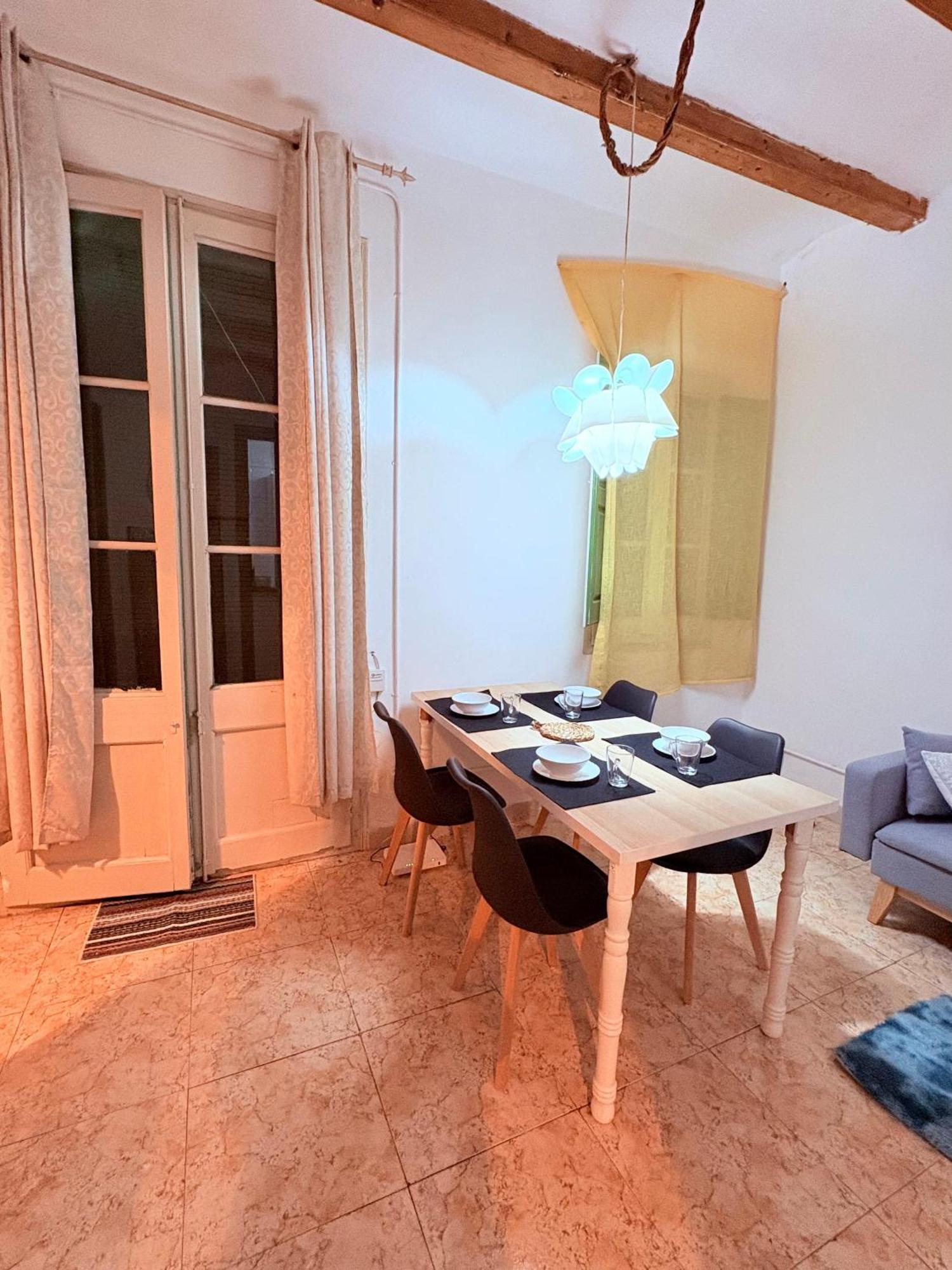 Apartment Amazing And Stylish Flat For 4 People With Breakfast Included 2 Blocks Away From Poblenou Barcelona