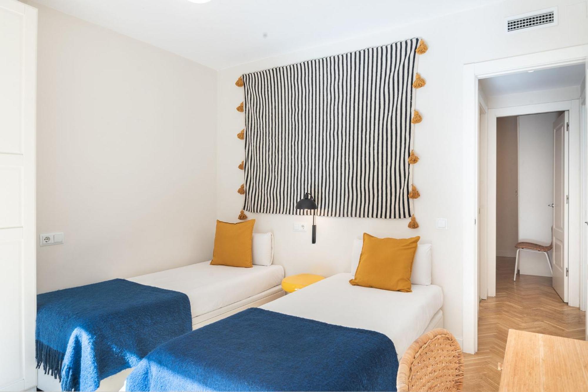 Spacious And Elegant Oasis In The Location * Barcelona