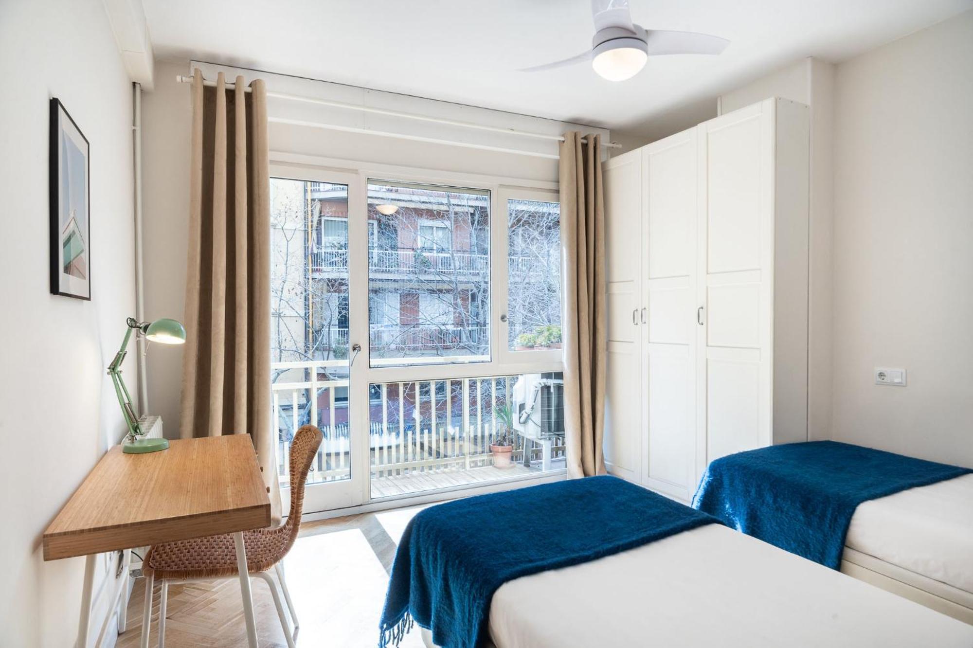 Apartment Spacious And Elegant Oasis In The Location