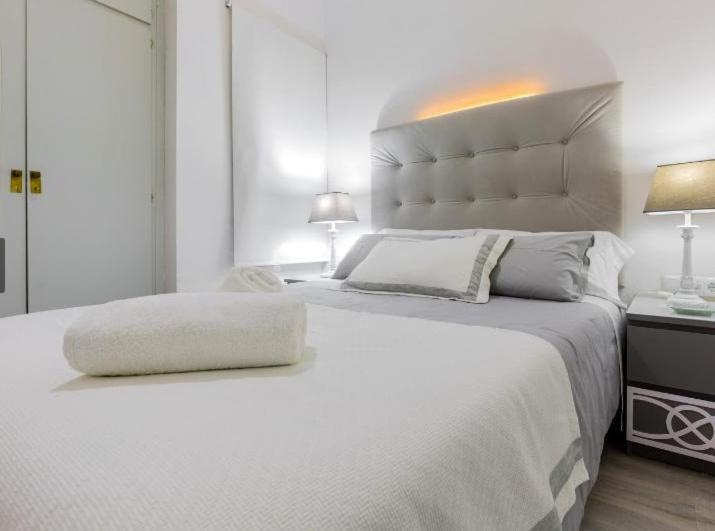 Nice, Cozy, Fcb Stadium,payment Parking * Barcelone