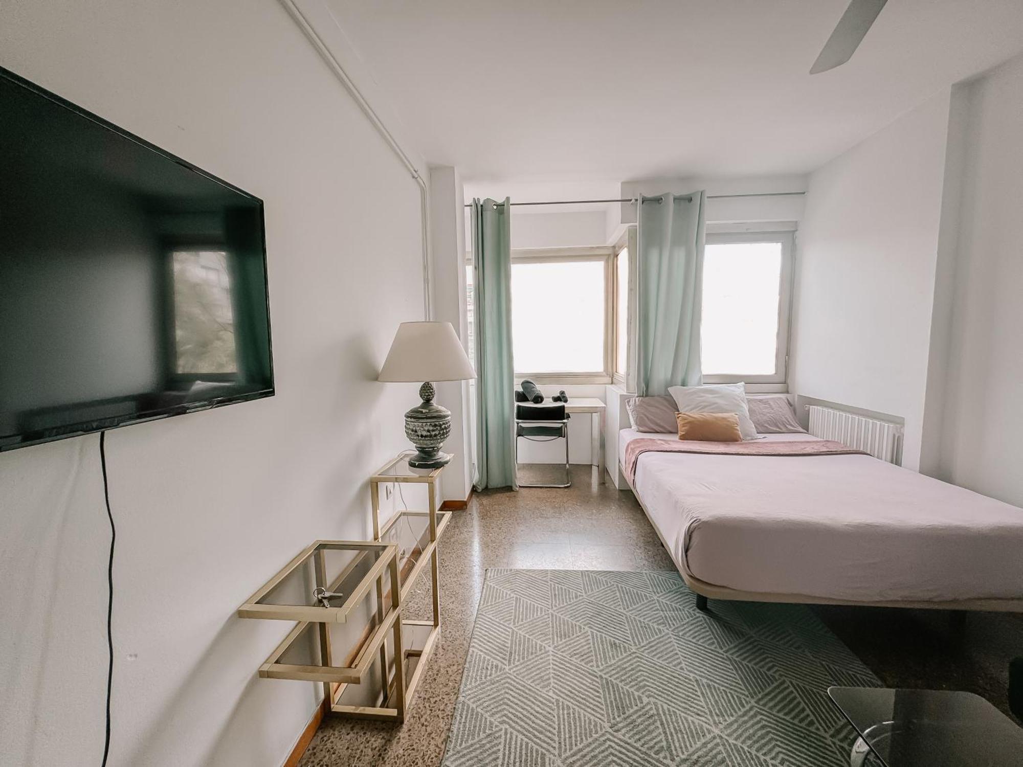 Apartment Lovely In Shared Gracia Neighborhood
