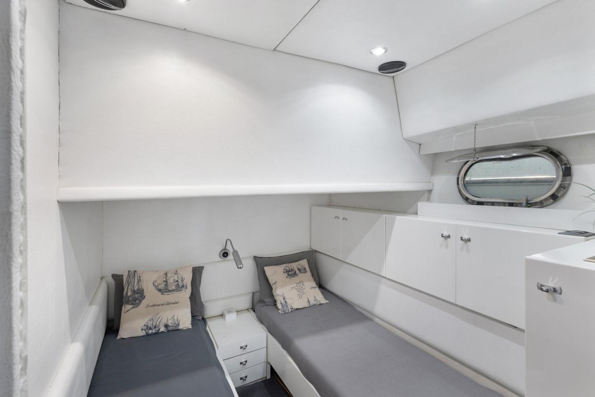 Barco Muy Romantico Con Parking * Barcelona
