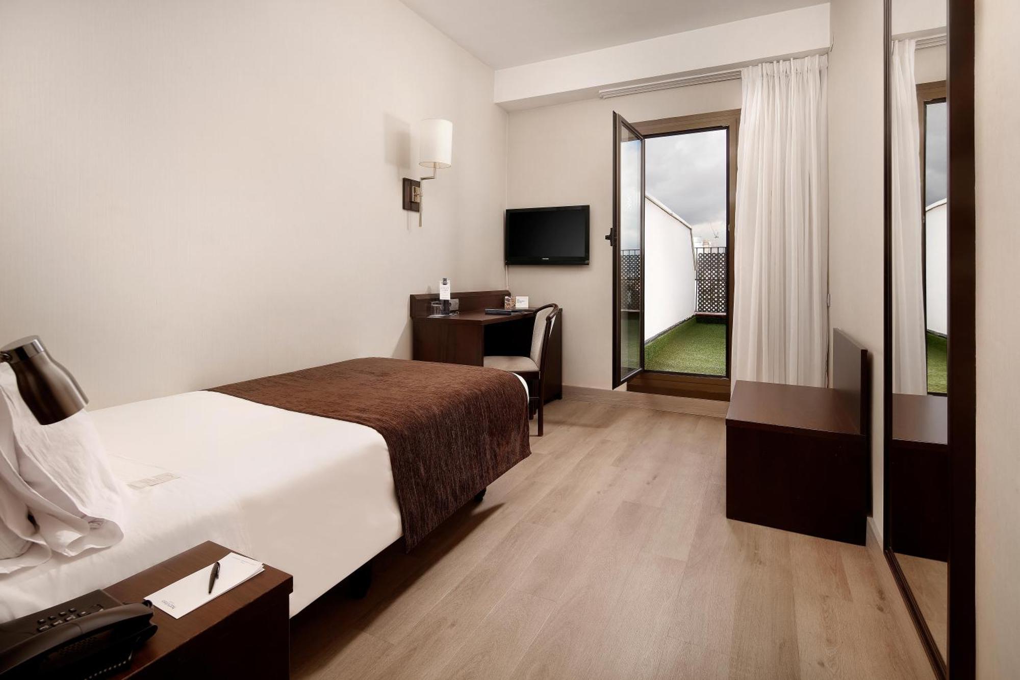 Hotel Hcc Regente 4*