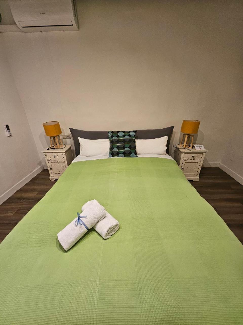 Family Flat Near Ramblas Bcn 5 * Barcelona