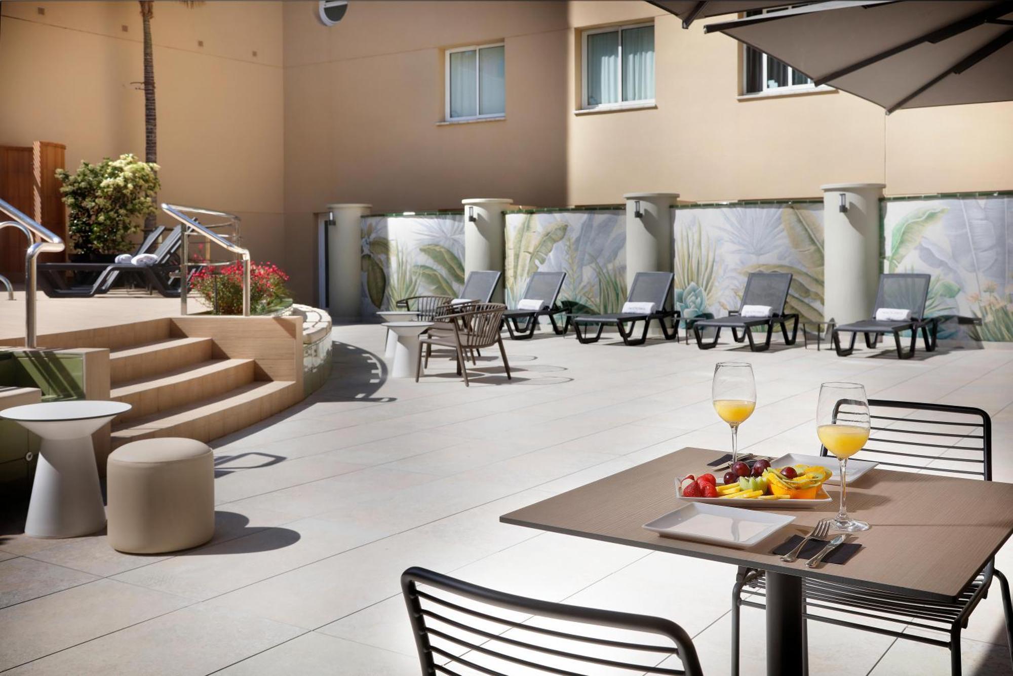 Hotel Hcc Montblanc 3*