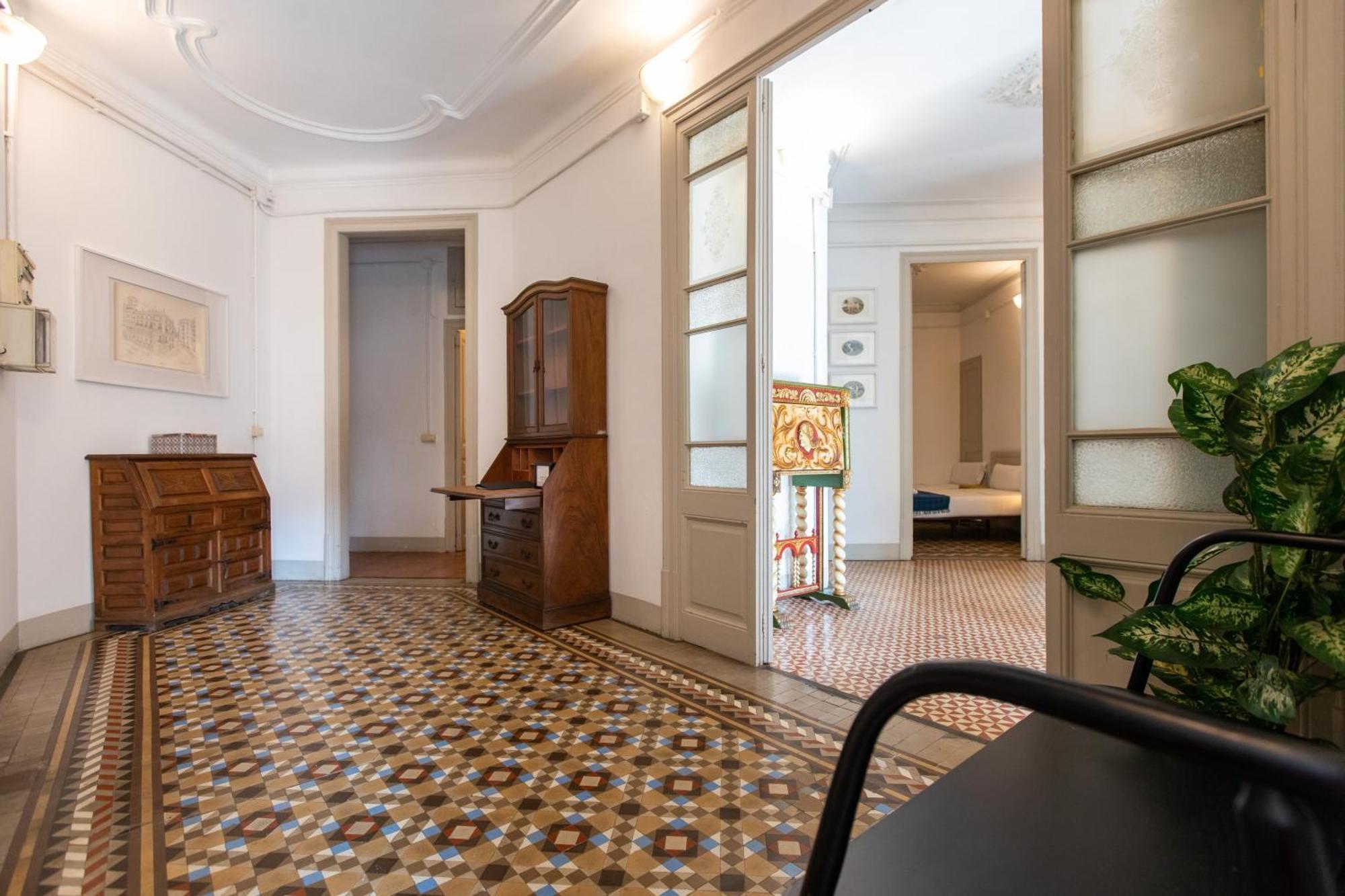 B21-apartamento Modernista Grupos Barcelone