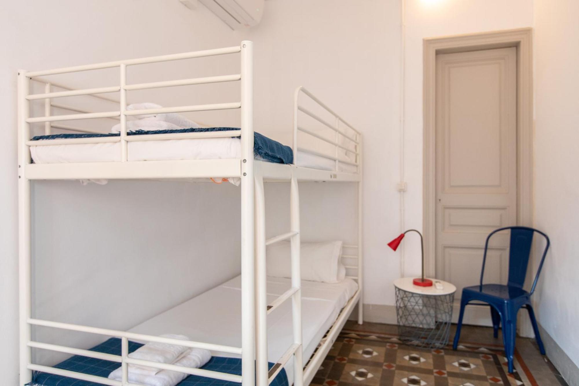 B21-apartamento Modernista Grupos Appartement *