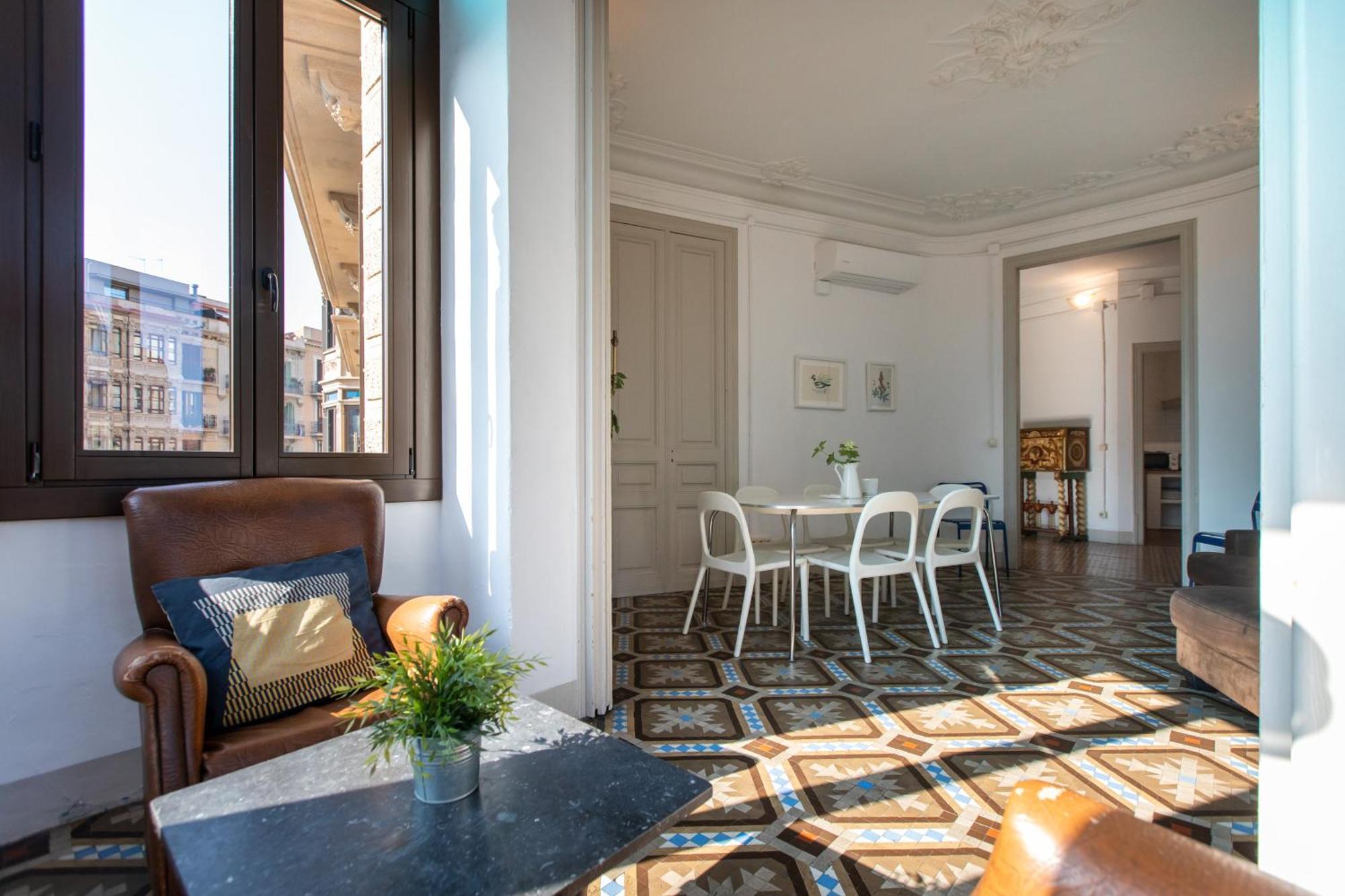 B21-apartamento Modernista Grupos Appartement