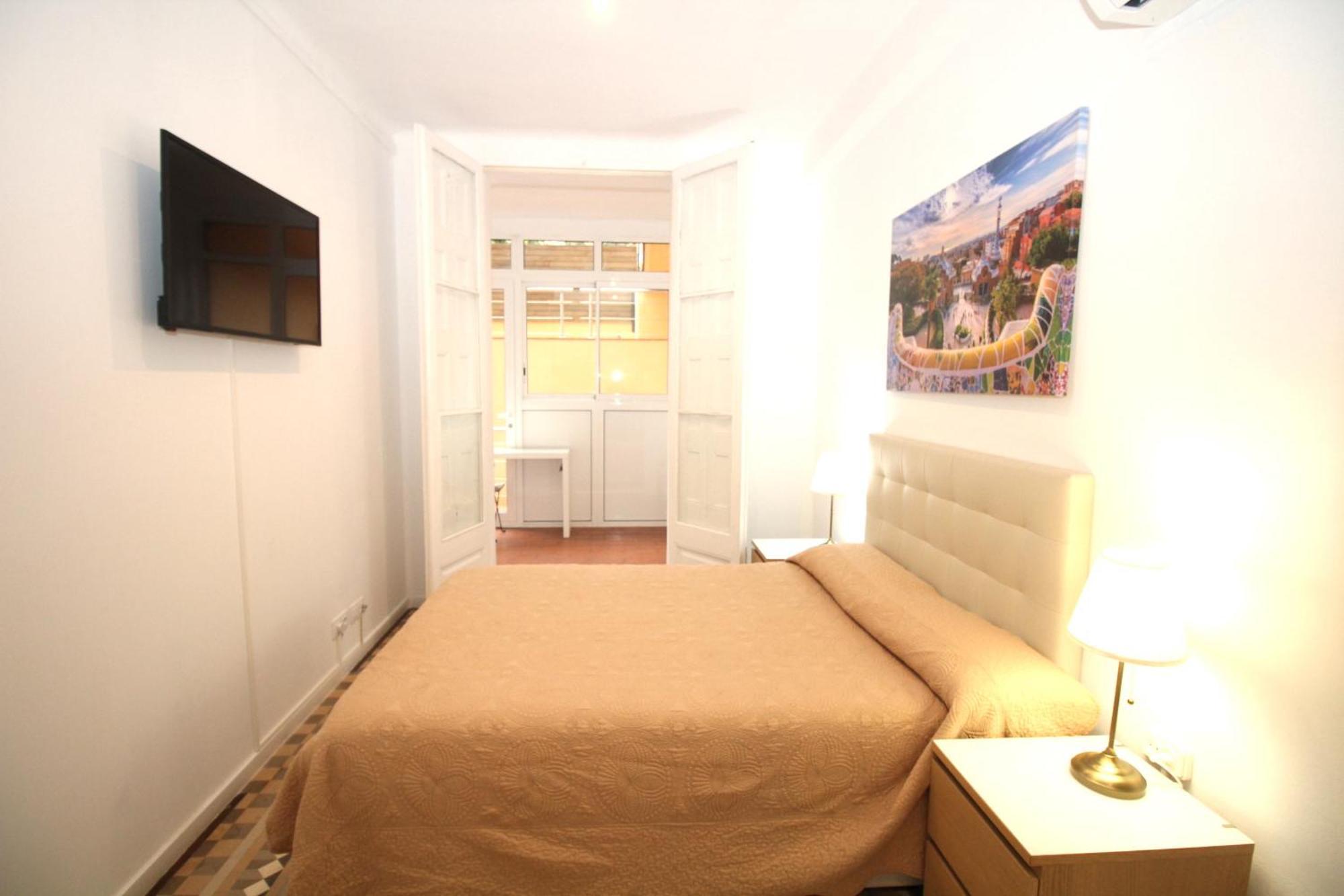 On Balmes Bed & Breakfast *
