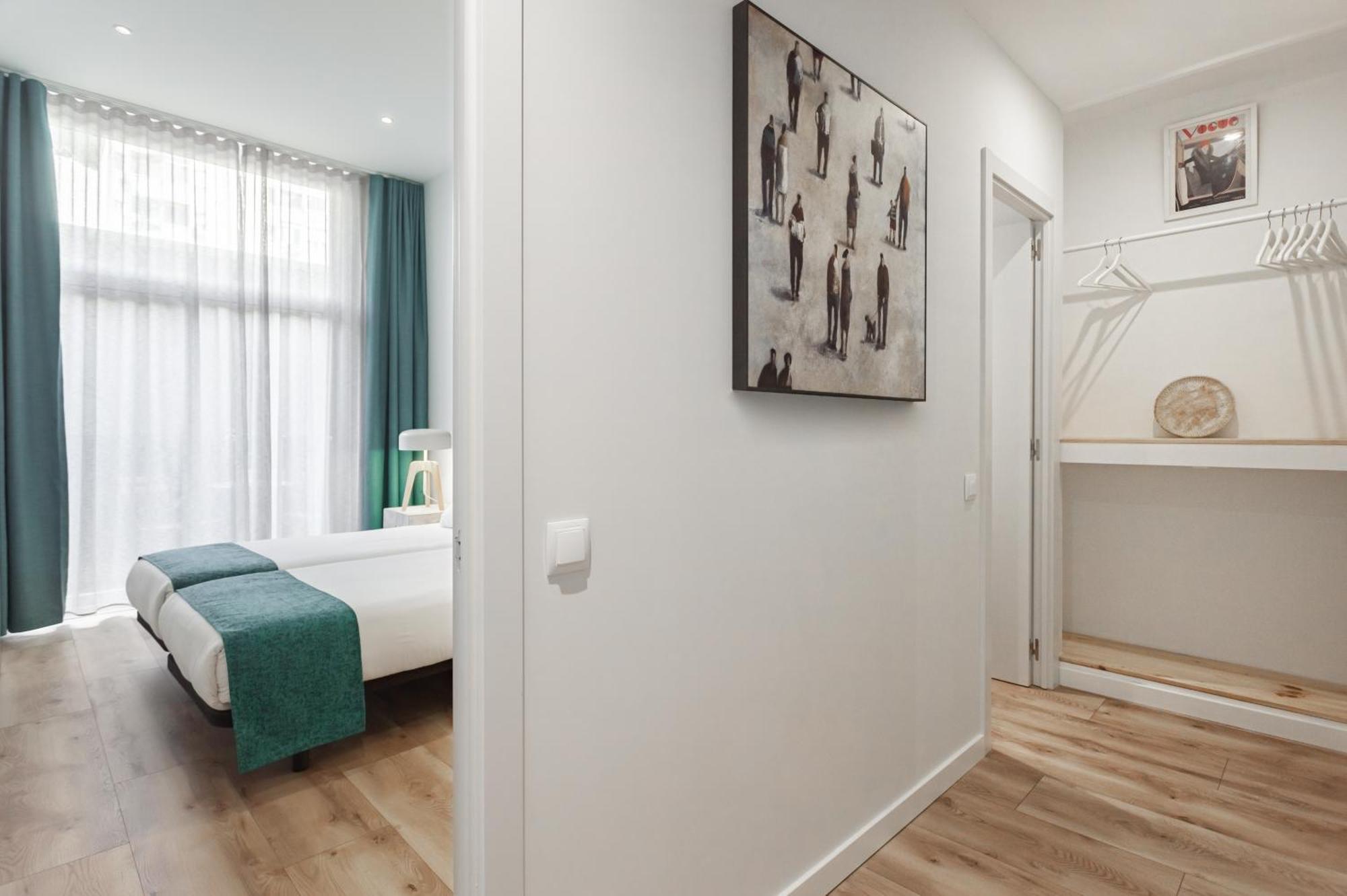 Art House Fira Apartments