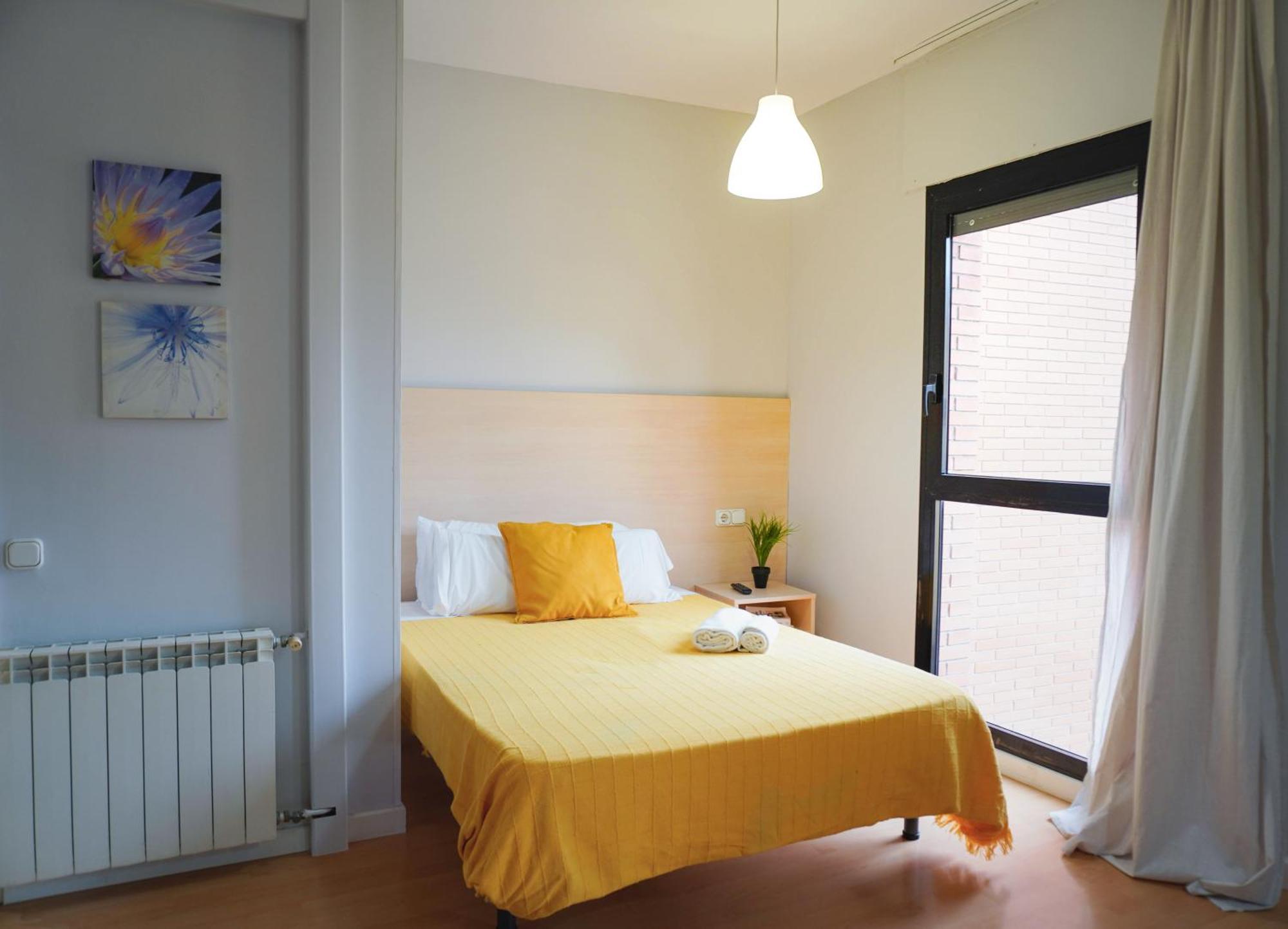 Residencia Universitaria Tagaste Apartment