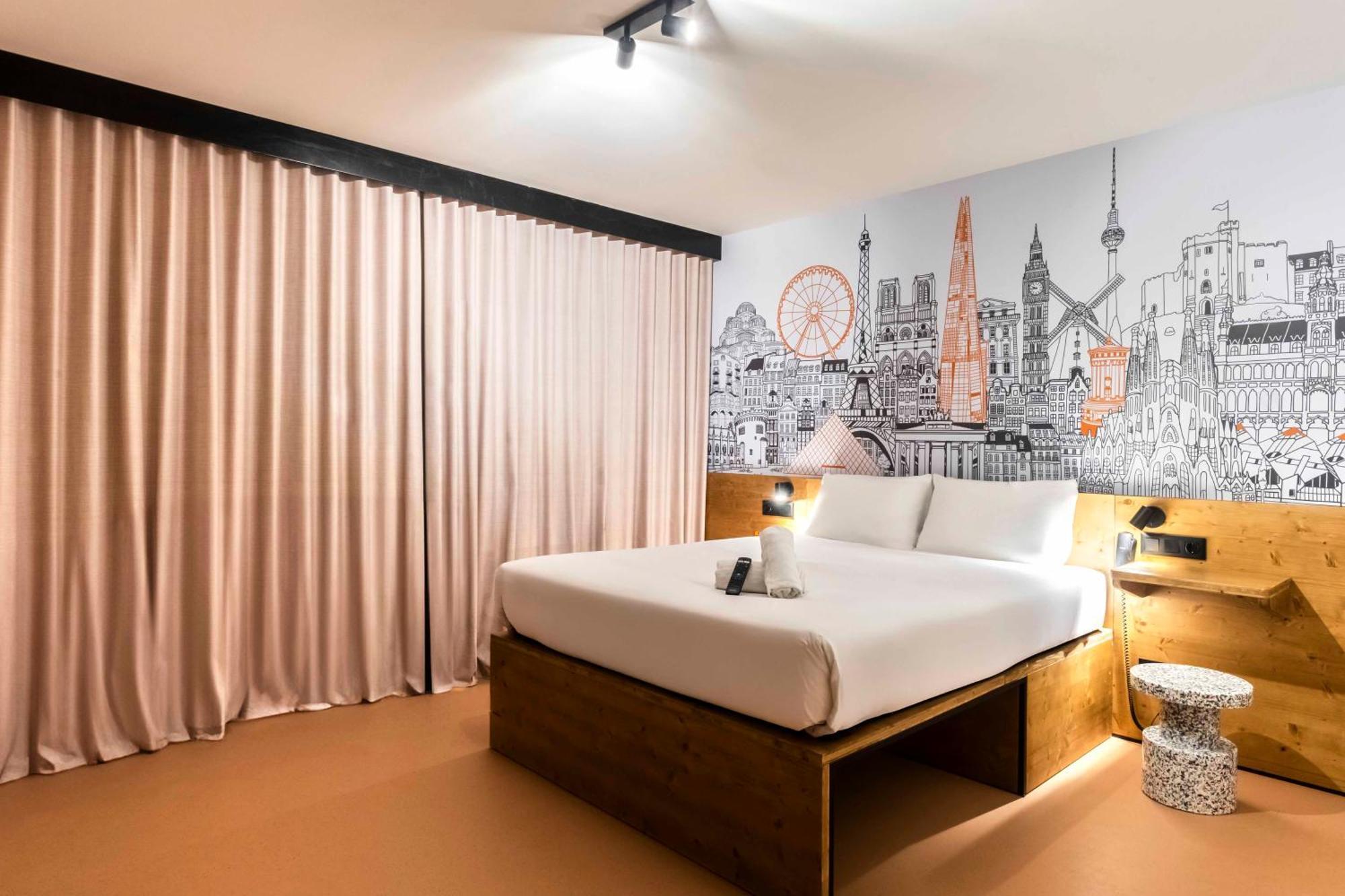 Easyhotel La Sagrera Hotel