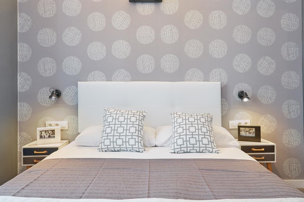 Apartment Around Mistral Pool *